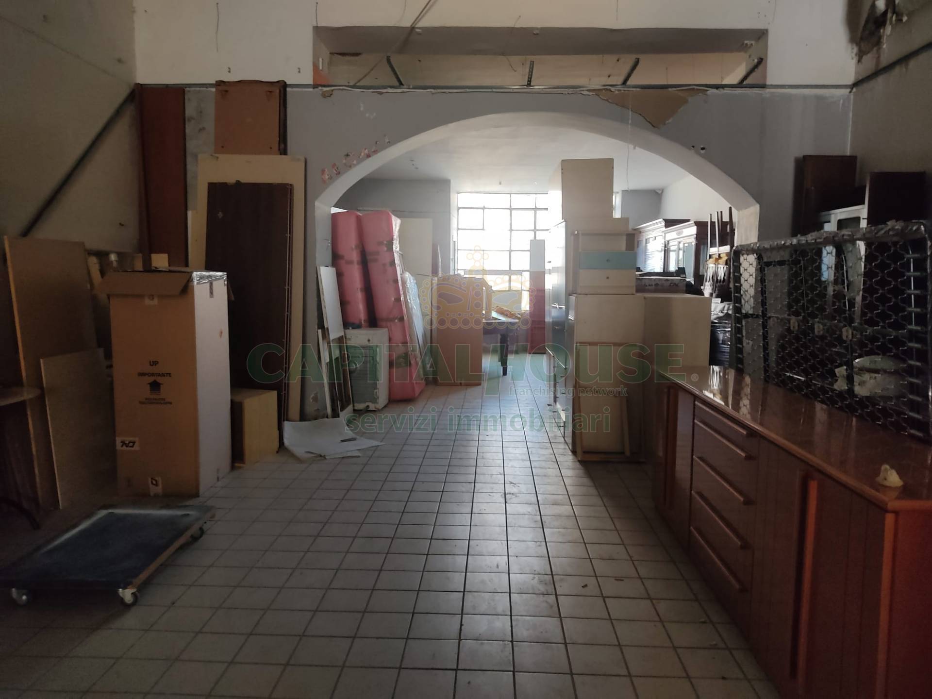 Commerciale in vendita a Baiano
