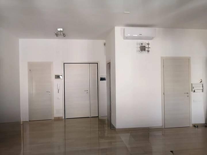 Trilocale arredato in affitto a Ferrara