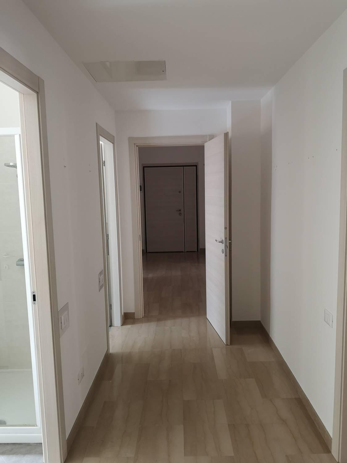 Trilocale arredato in affitto a Ferrara