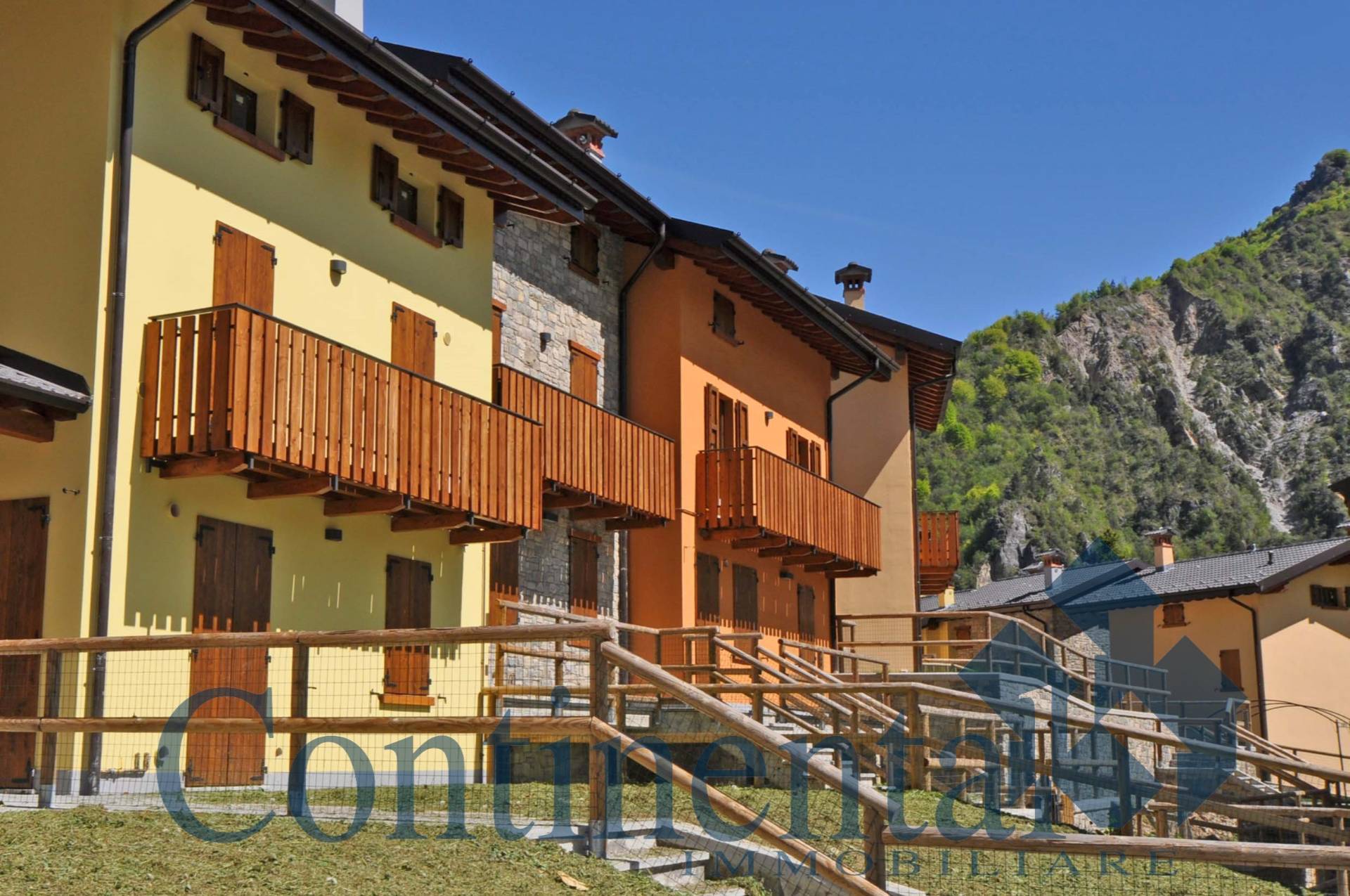 Villino duplex in vendita a Valtorta