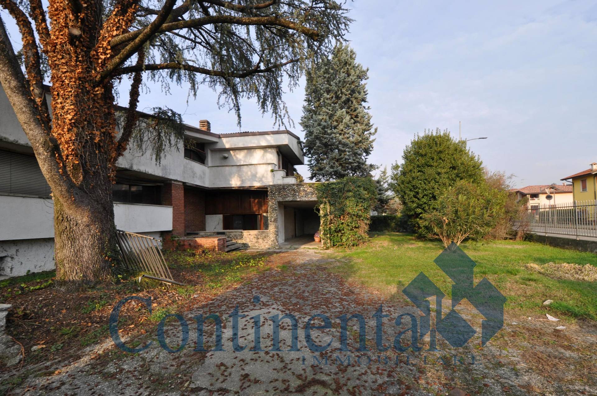 Villa in vendita a Boltiere