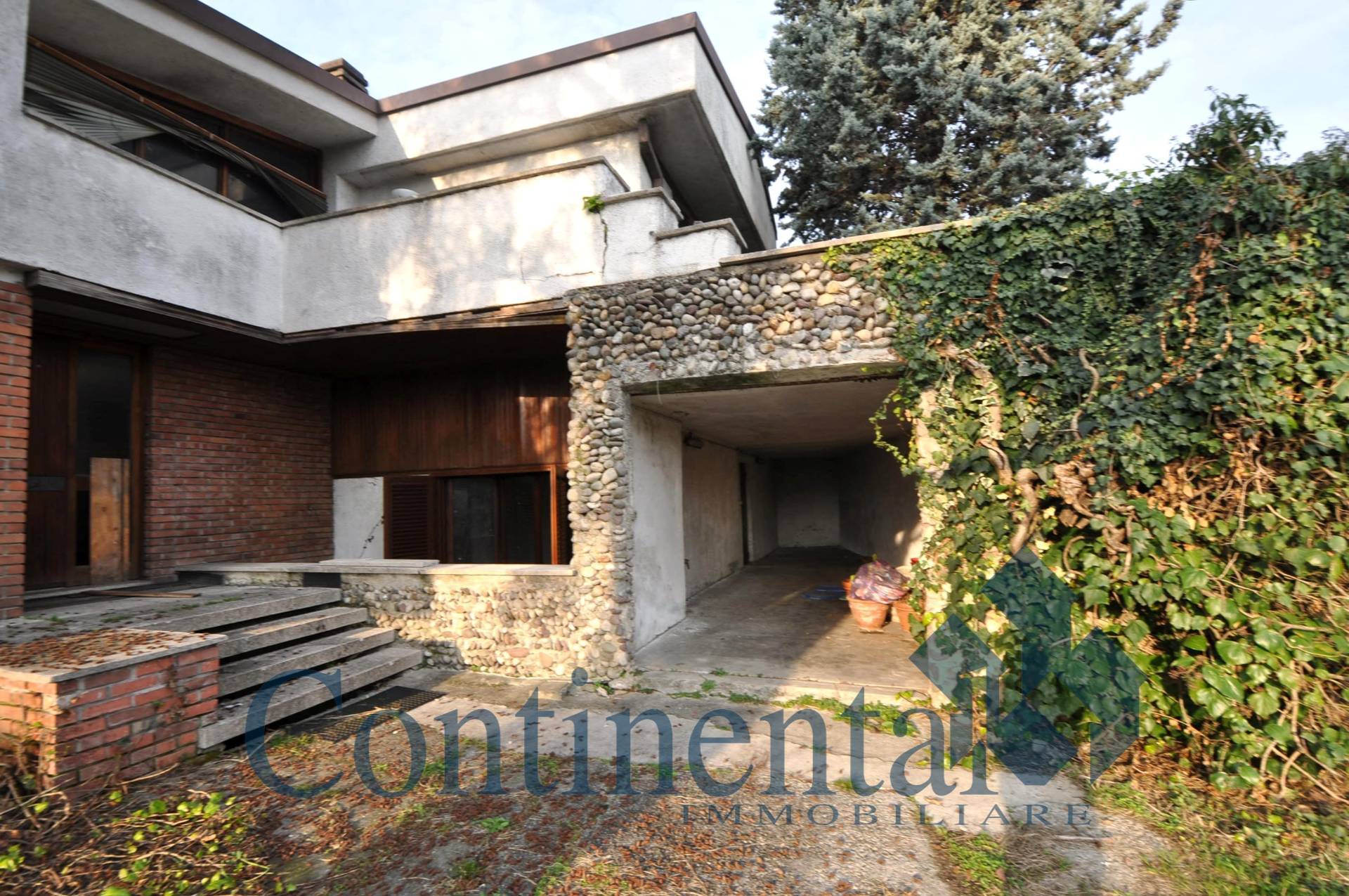 Villa in vendita a Boltiere