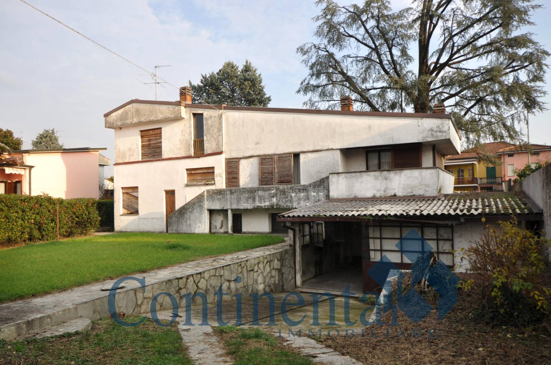 Villa in vendita a Boltiere