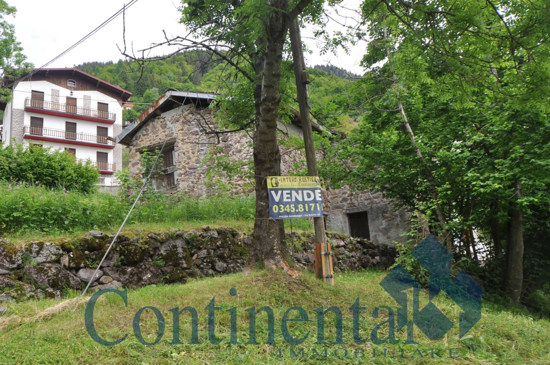 Rustico Baita in vendita a Cusio