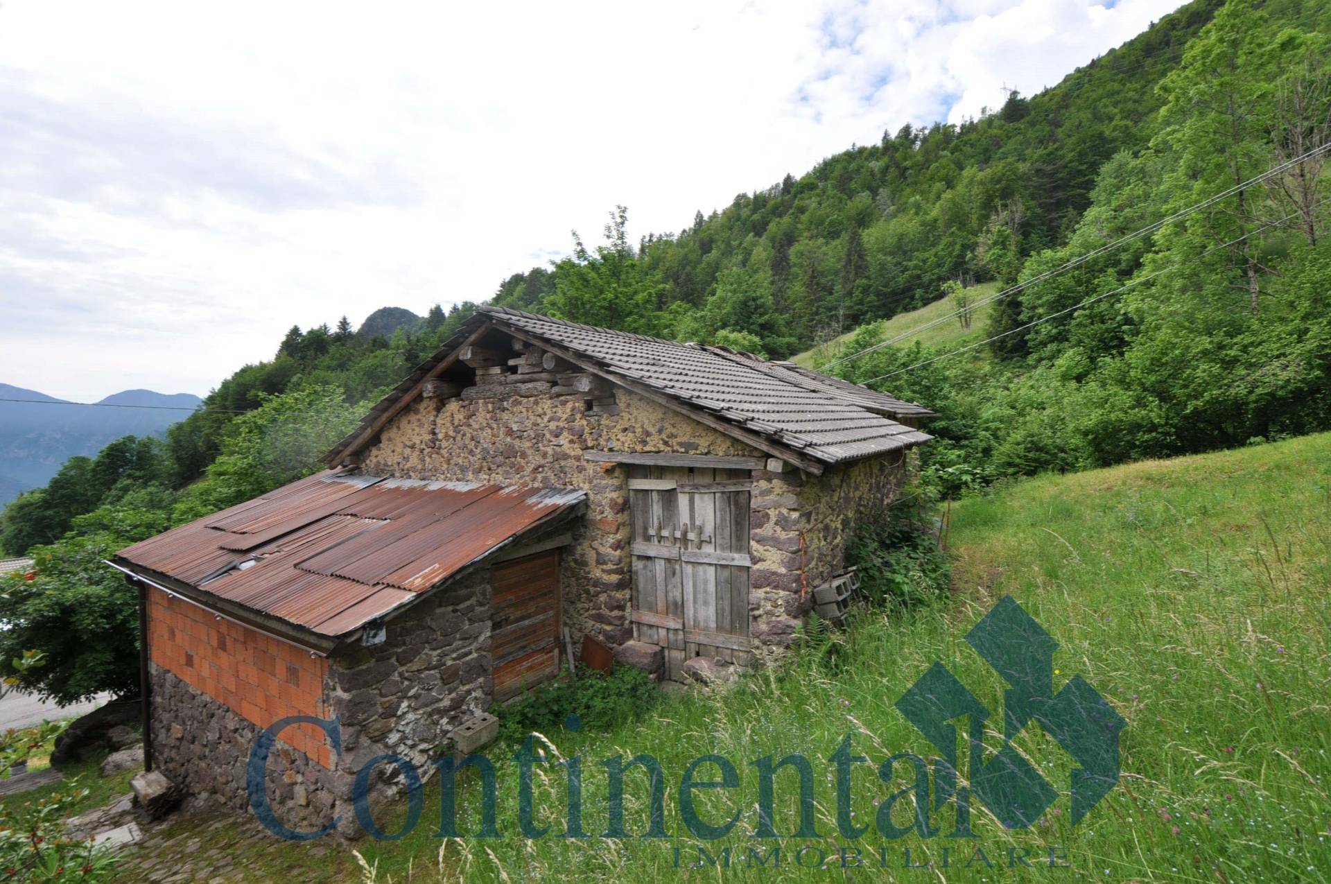 Rustico Baita in vendita a Cusio