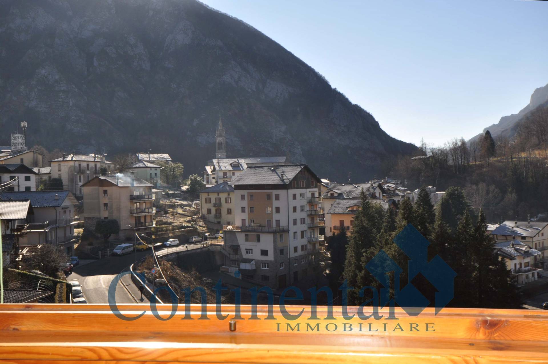 Appartamento in vendita a Piazza Brembana