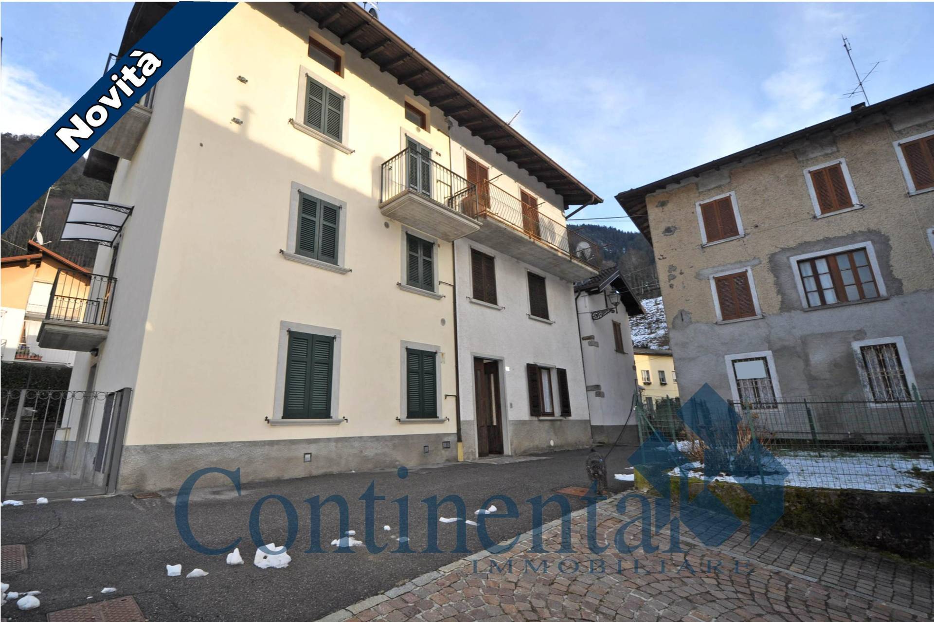 Appartamento in vendita a Piazzolo