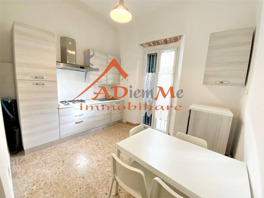 Appartamento con ingresso indipendente in affitto a Pisa, Porta a Lucca