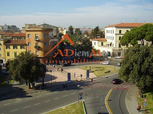 Locale commerciale in affitto a Pisa, San Martino