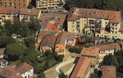 Locale commerciale in affitto a Pisa, San Martino