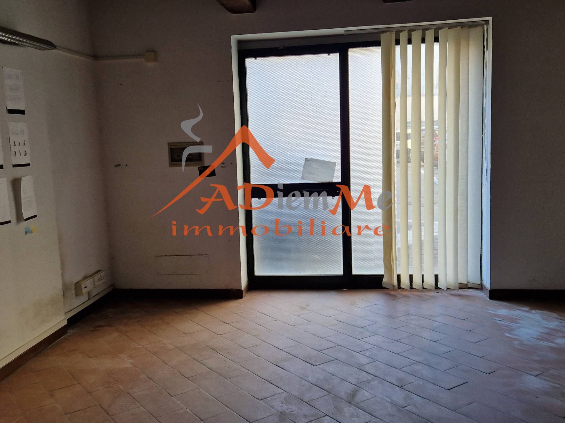 Locale commerciale in affitto a Pisa, Sant'Antonio