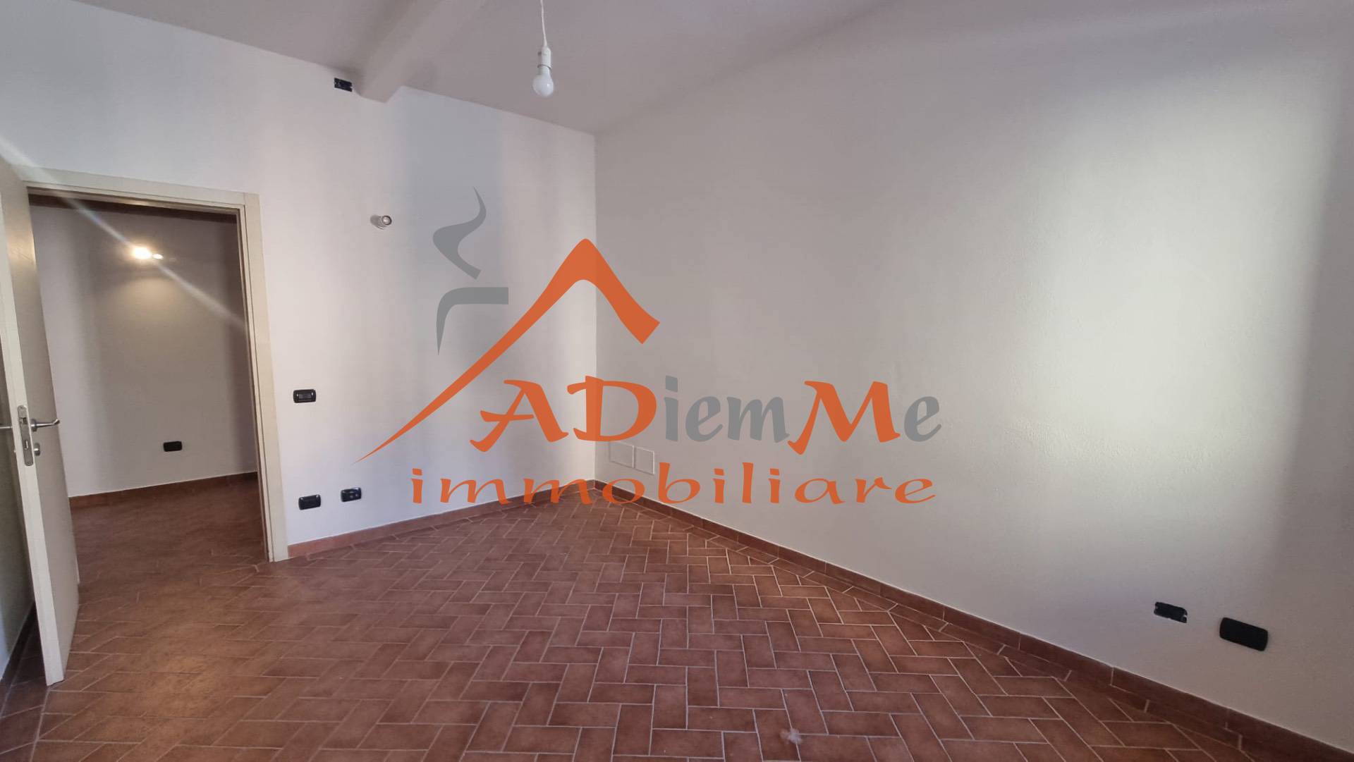 Appartamento con ingresso indipendente in vendita a Pisa, Riglione