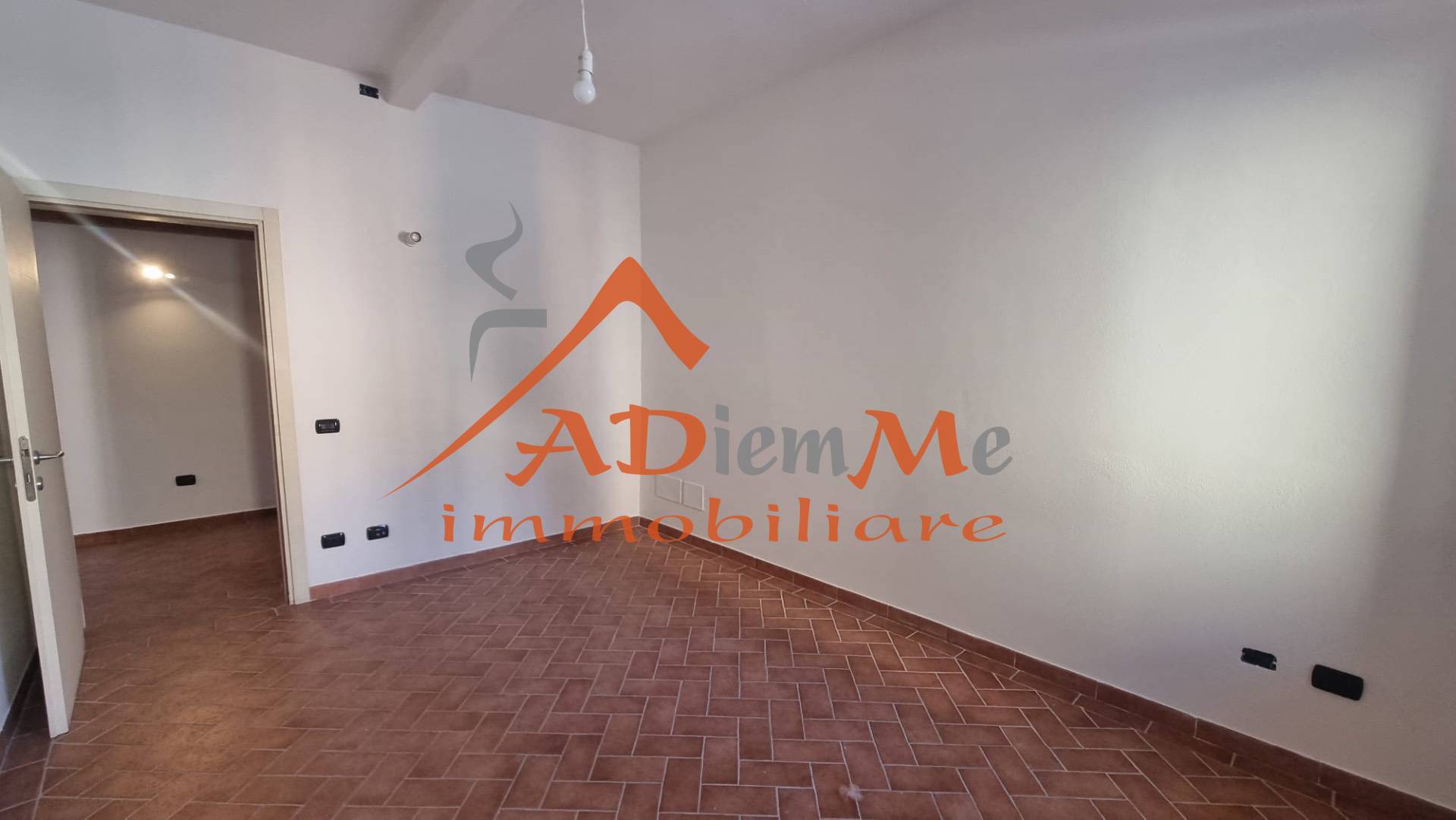 Appartamento con ingresso indipendente in vendita a Pisa, Riglione