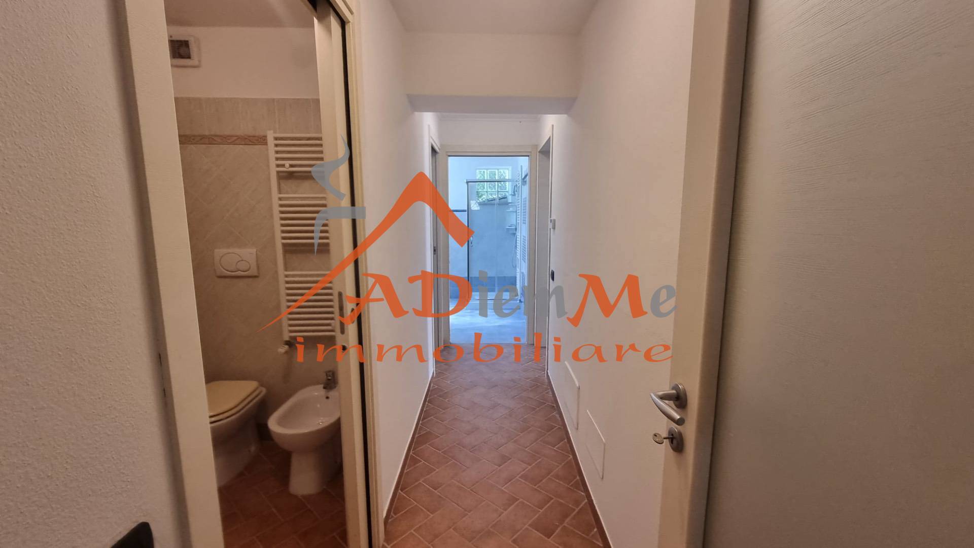 Appartamento con ingresso indipendente in vendita a Pisa, Riglione