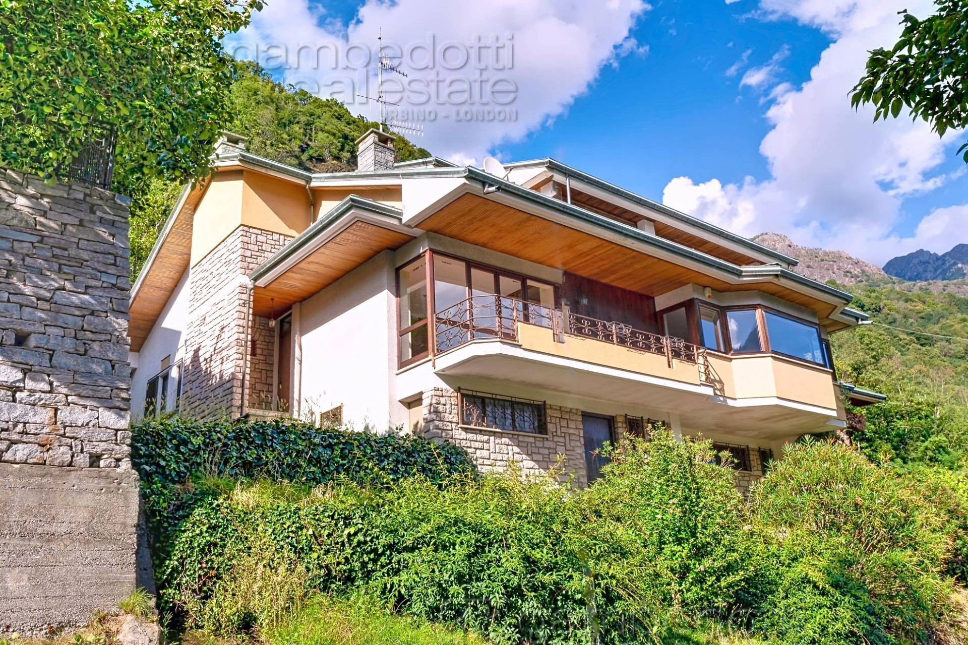 Villa in vendita a Premosello-Chiovenda