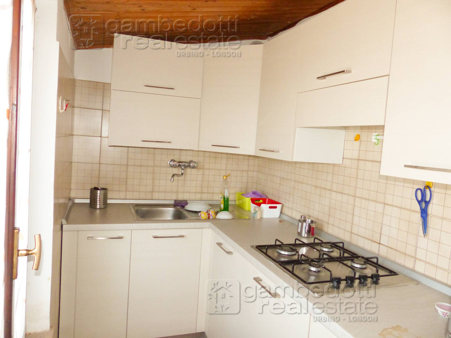 Casa Indipendente in vendita a Urbino, Montesoffio