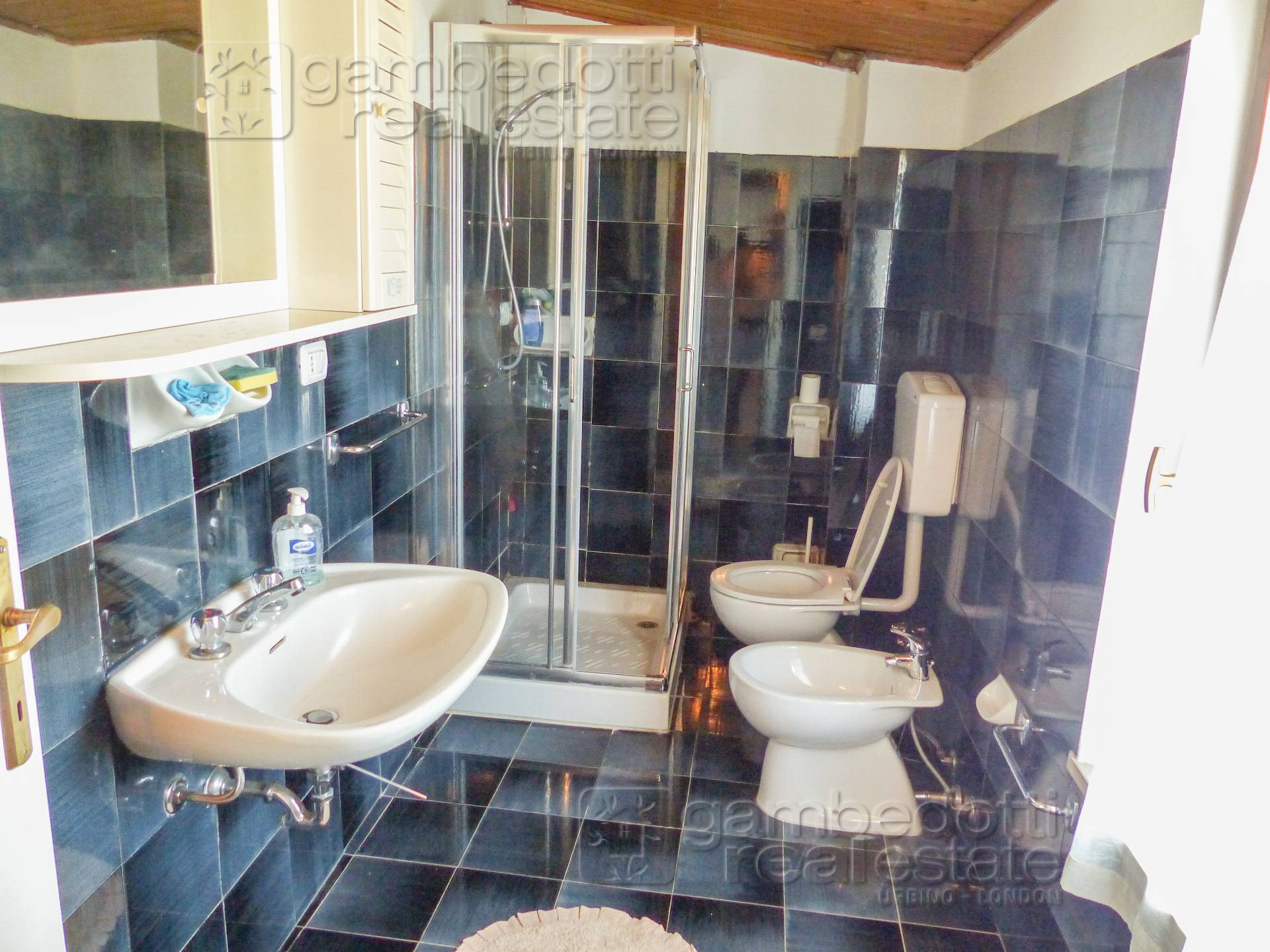 Casa Indipendente in vendita a Urbino, Montesoffio