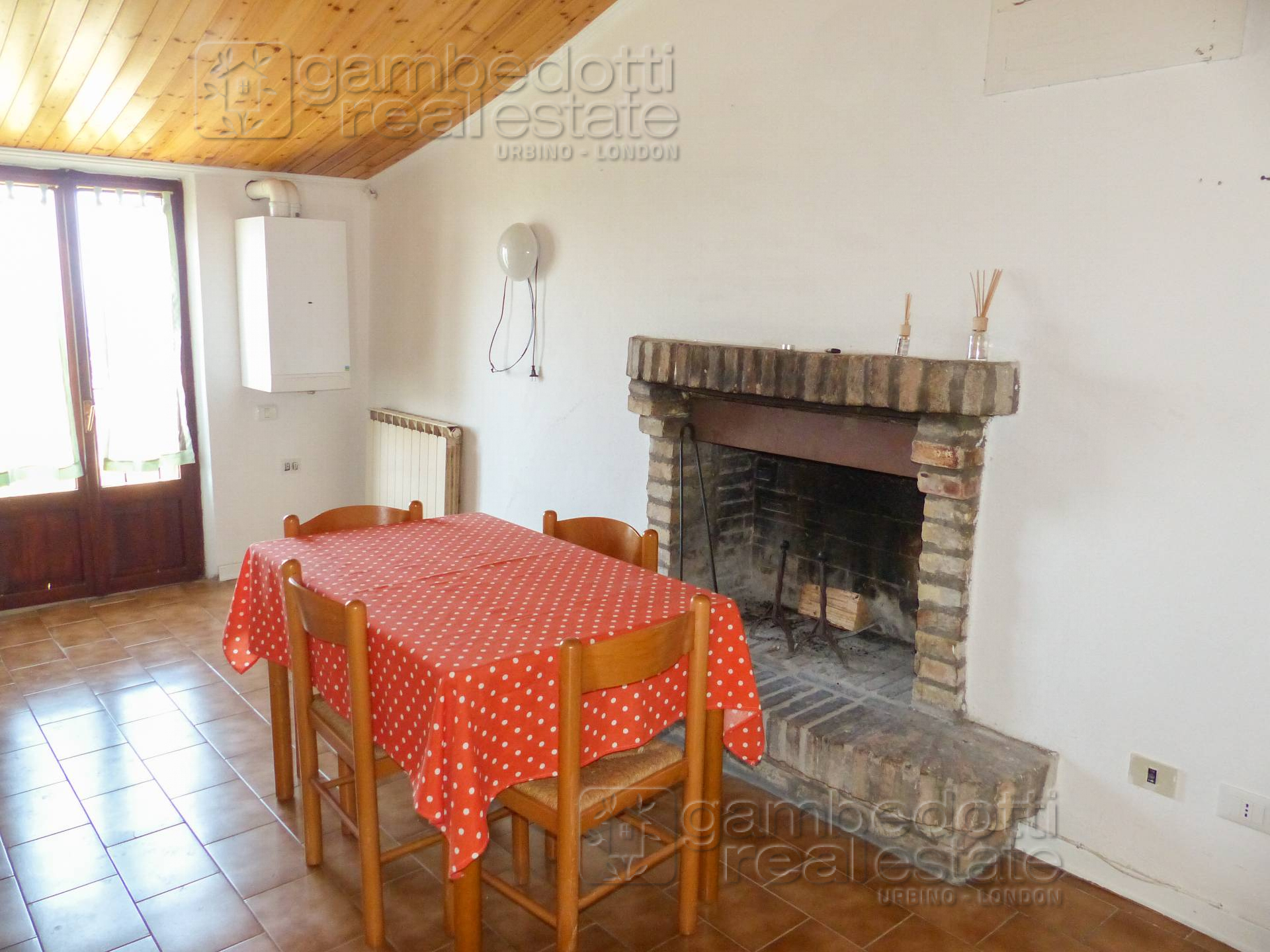 Casa Indipendente in vendita a Urbino, Montesoffio