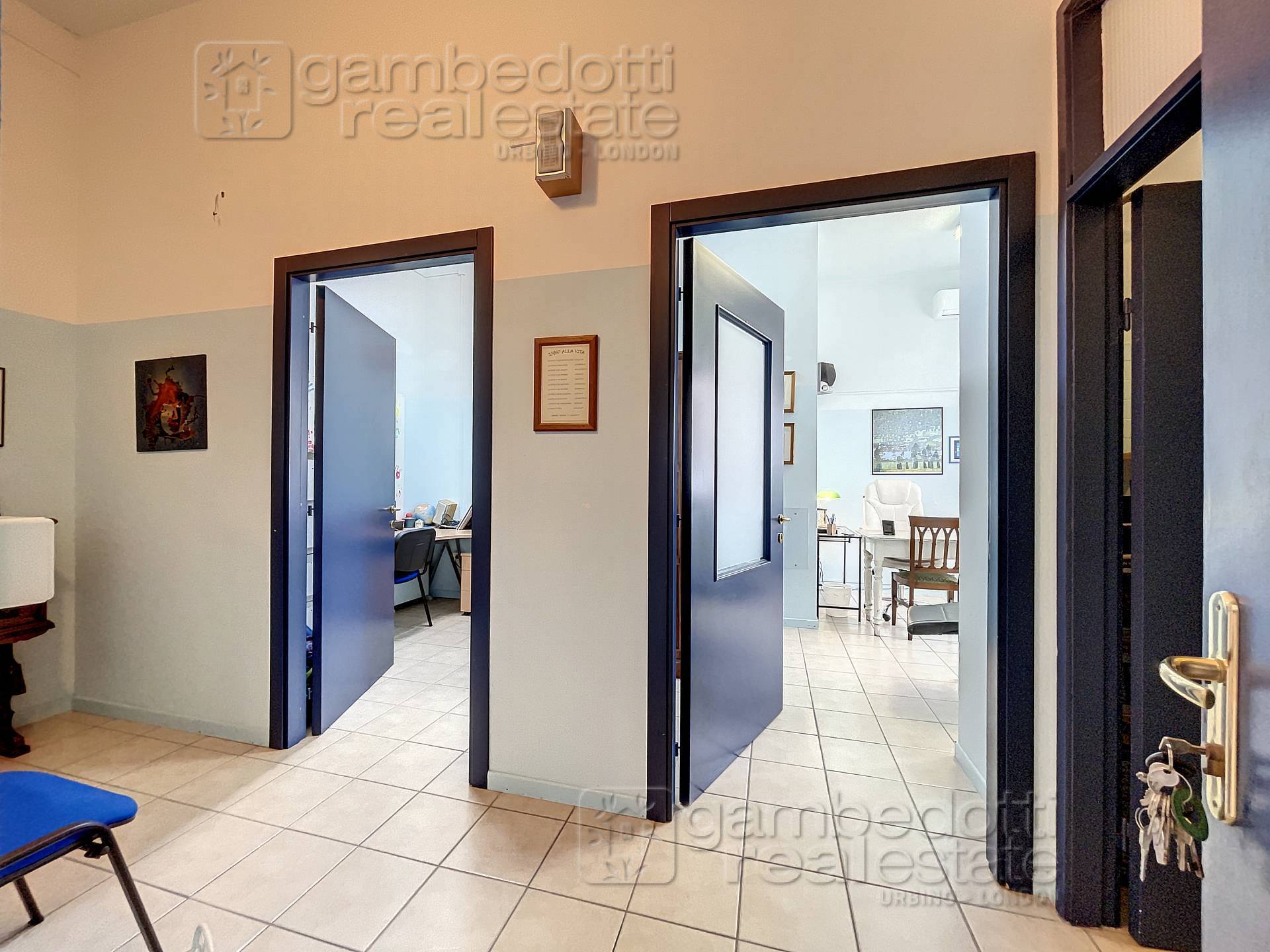 Ufficio in affitto a Urbino, Sasso