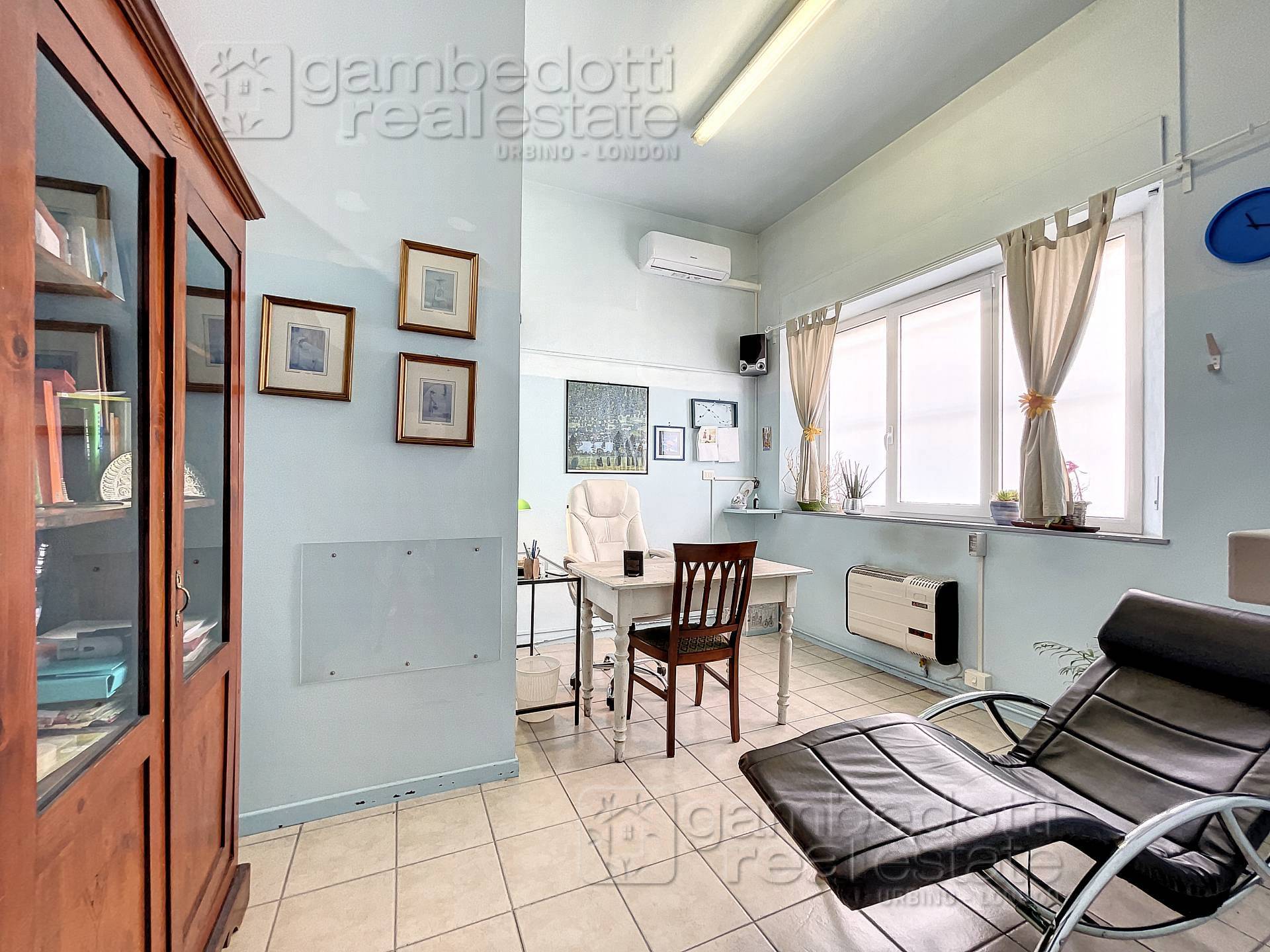 Ufficio in affitto a Urbino, Sasso