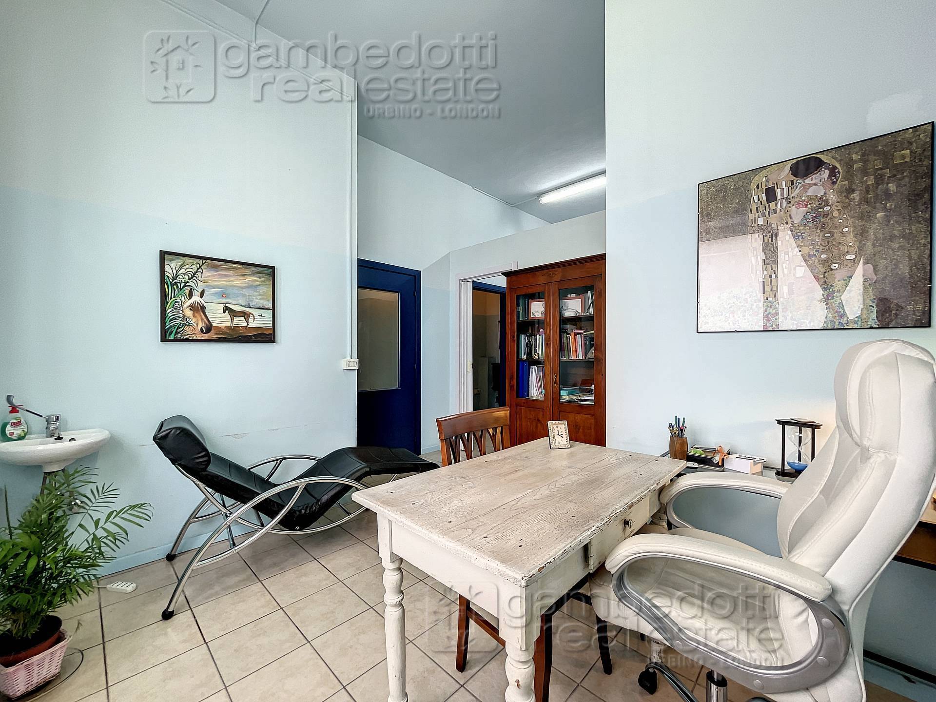 Ufficio in affitto a Urbino, Sasso