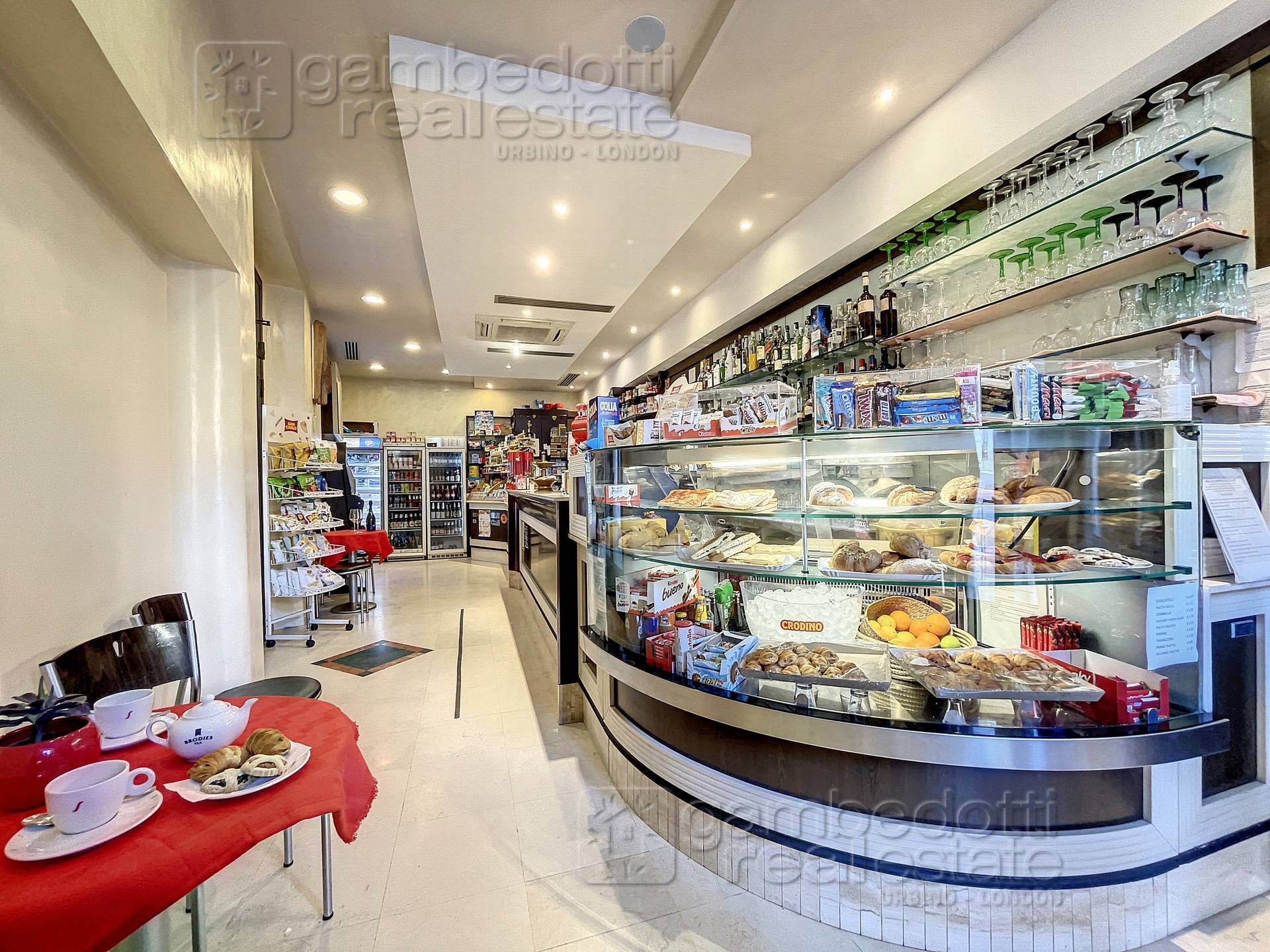Bar in vendita a Urbino, Centro Storico