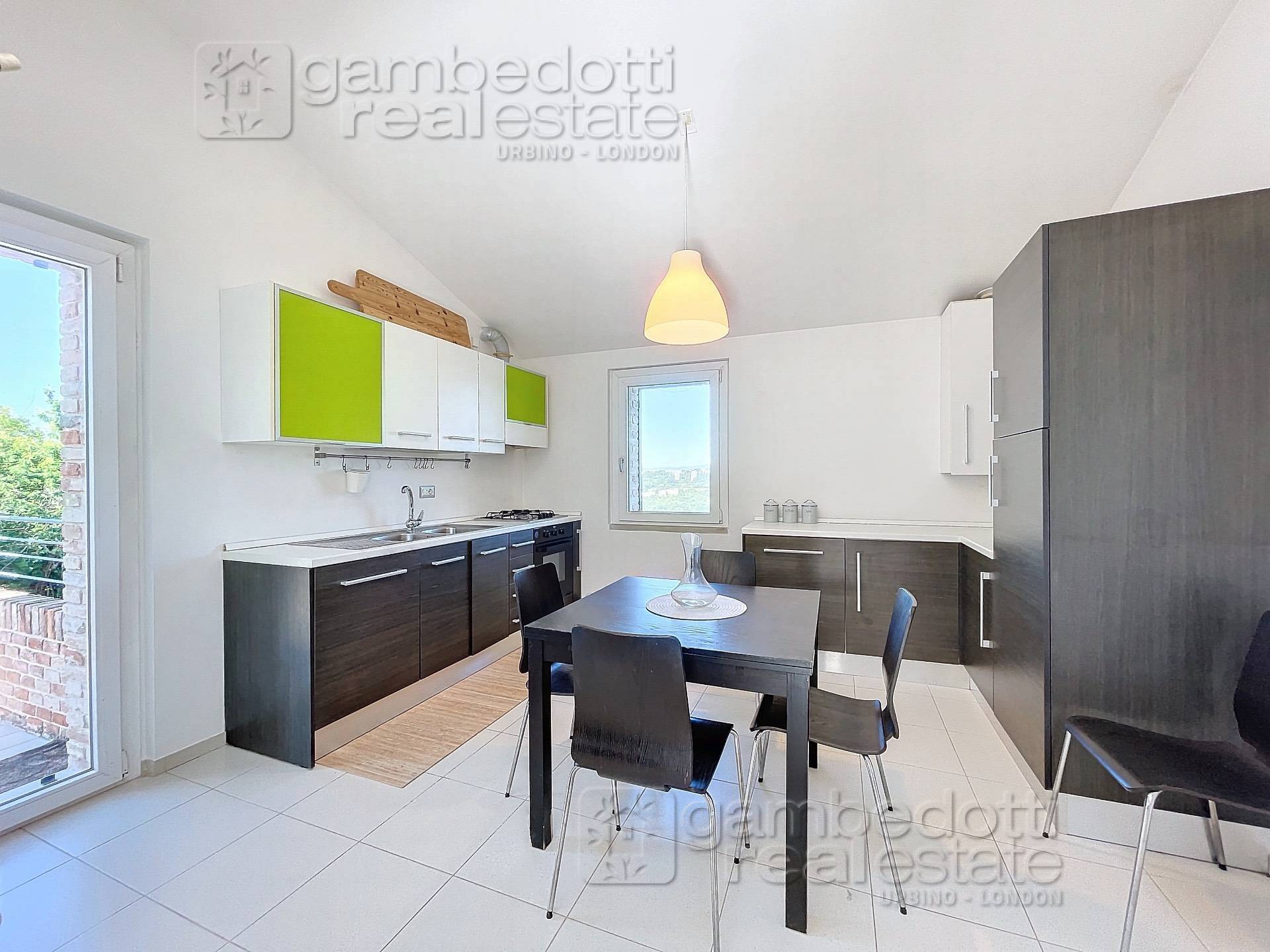 Appartamento in affitto a Urbino, Sasso