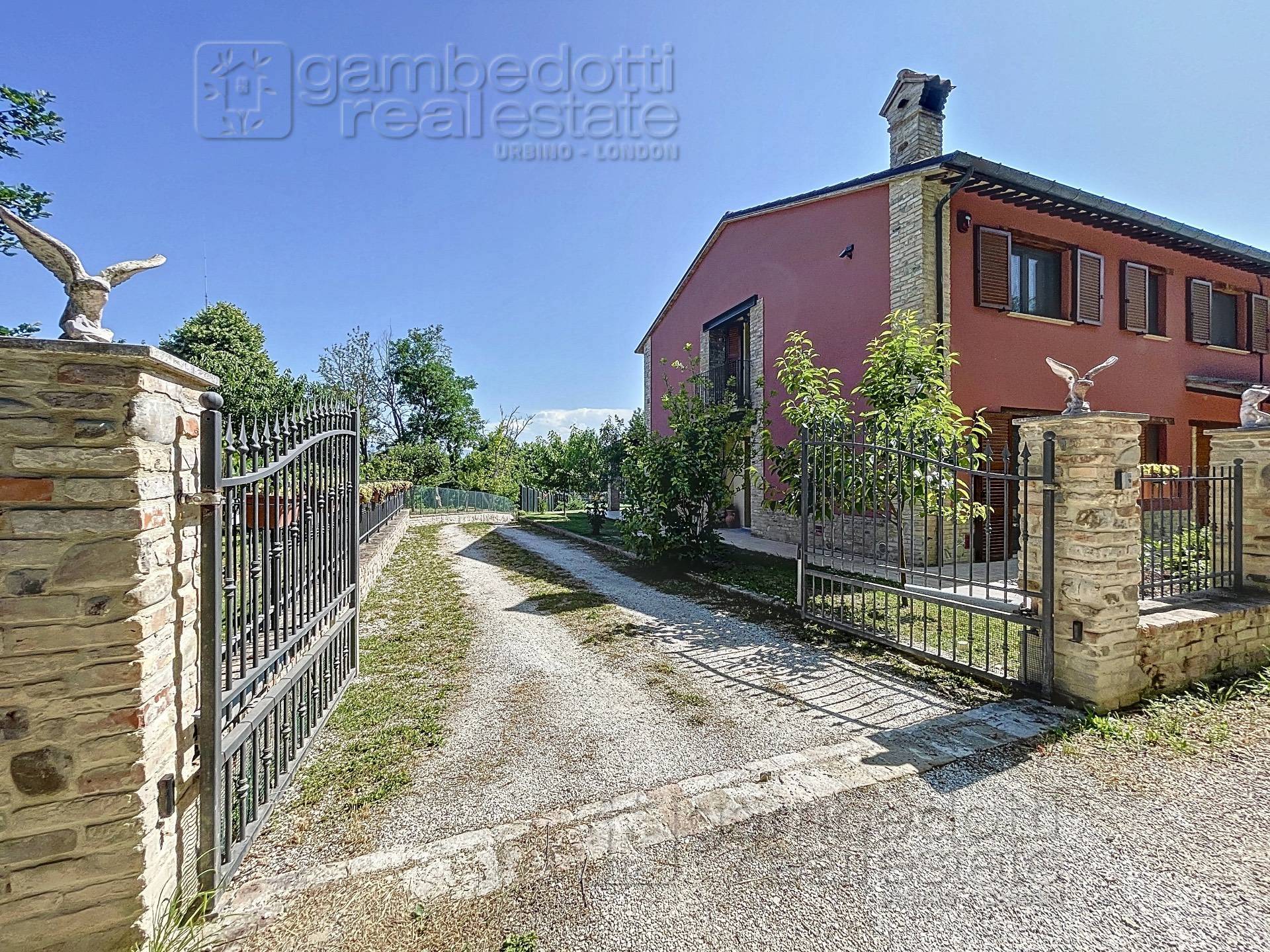 Casa Indipendente in vendita a Fermignano