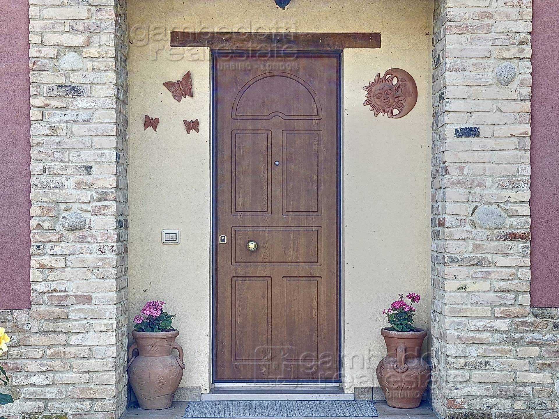 Casa Indipendente in vendita a Fermignano