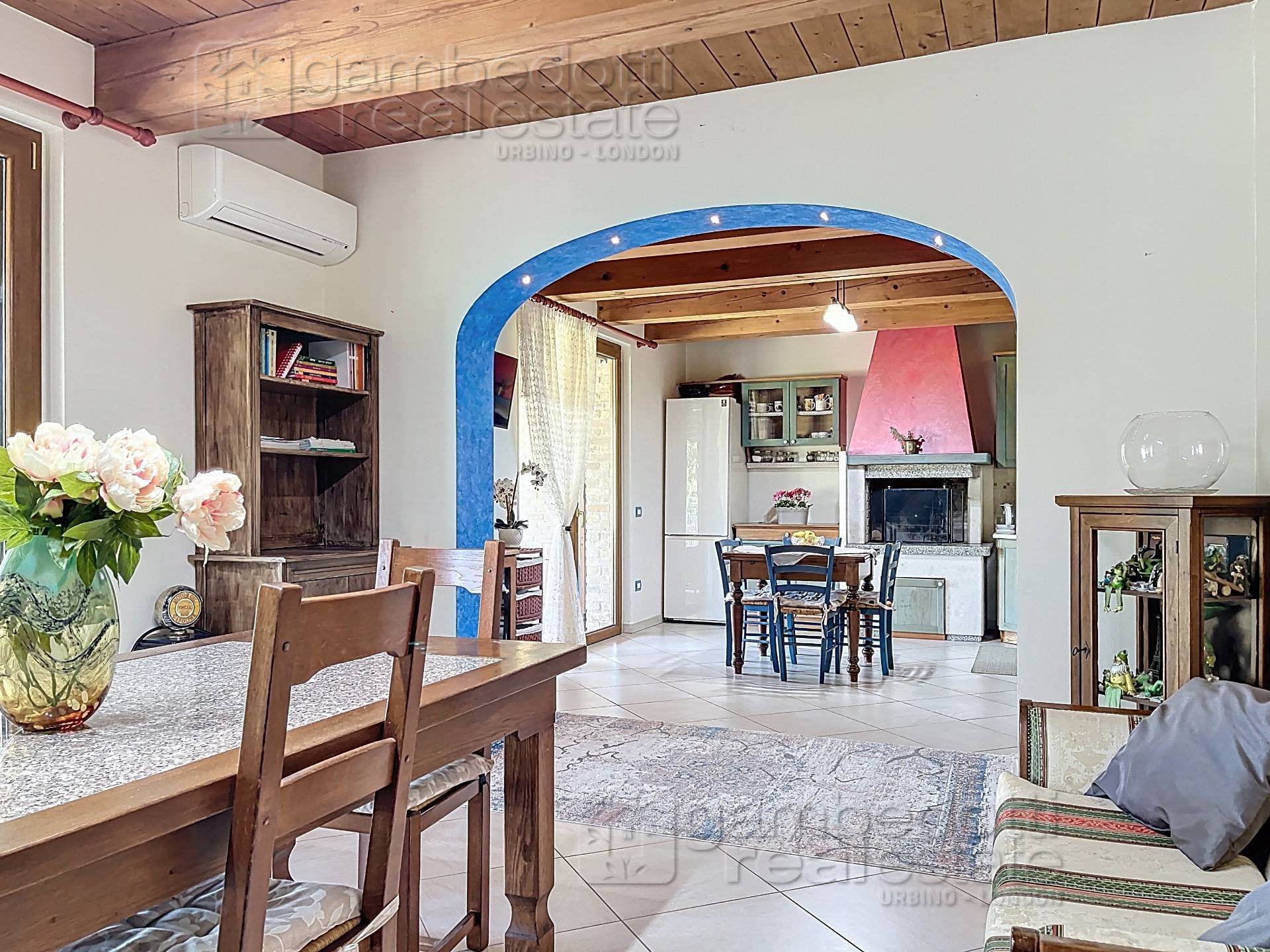 Casa Indipendente in vendita a Fermignano