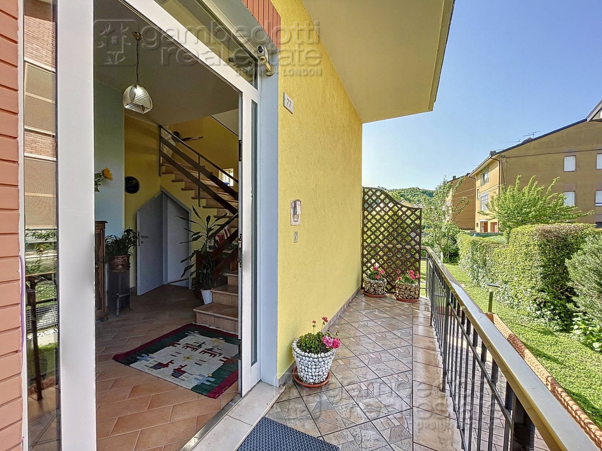 Appartamento in vendita a Piandimeleto