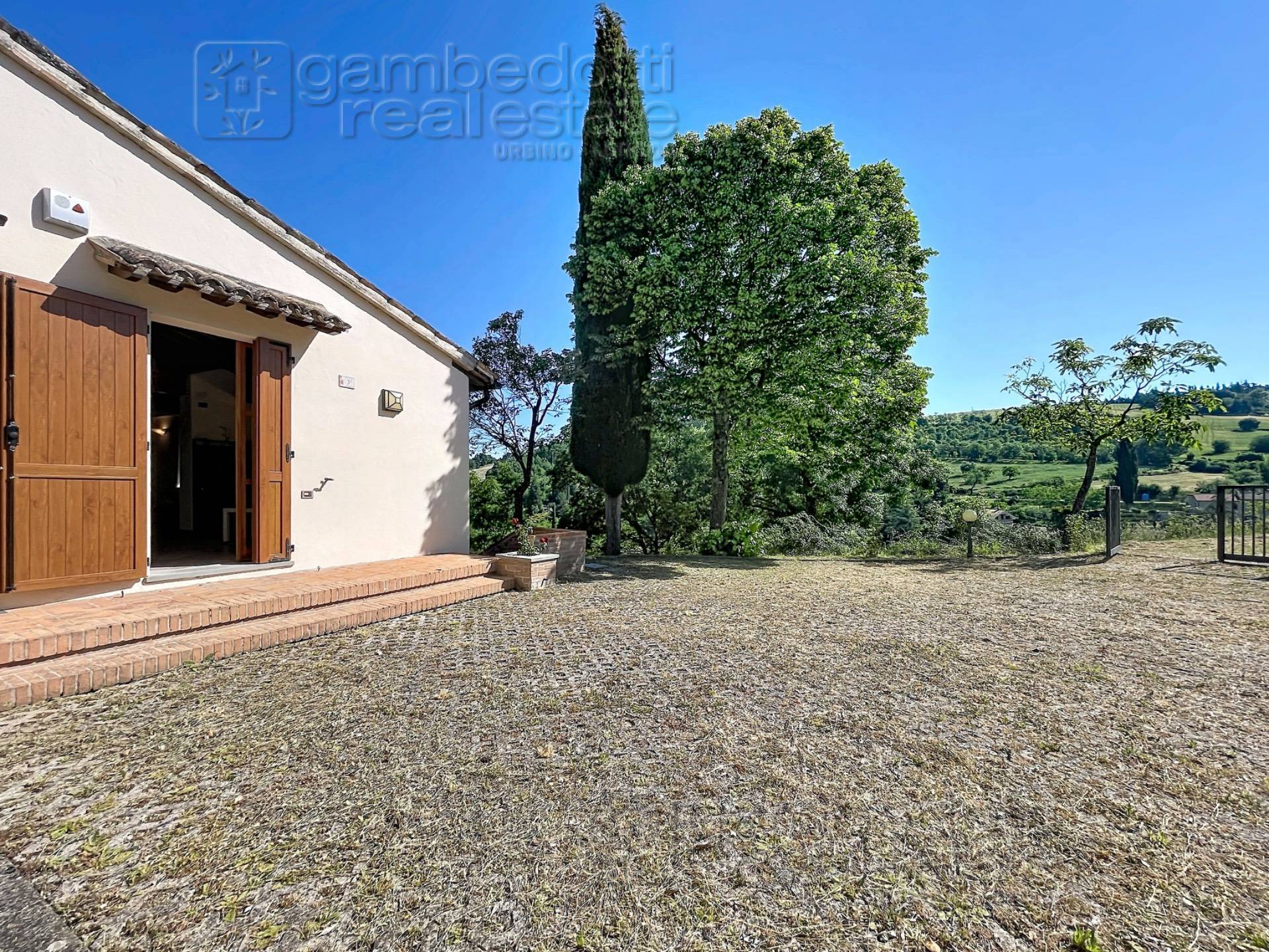 Casa Indipendente in vendita a Urbino, Villa Croce