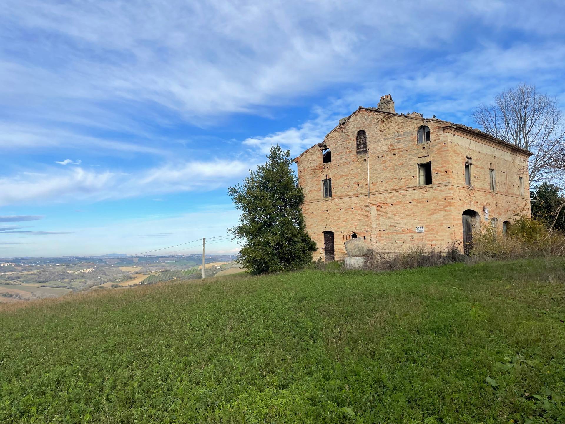 Rustico da ristrutturare a Petritoli