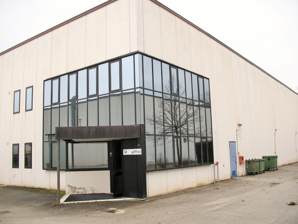 Capannone in vendita a Offida