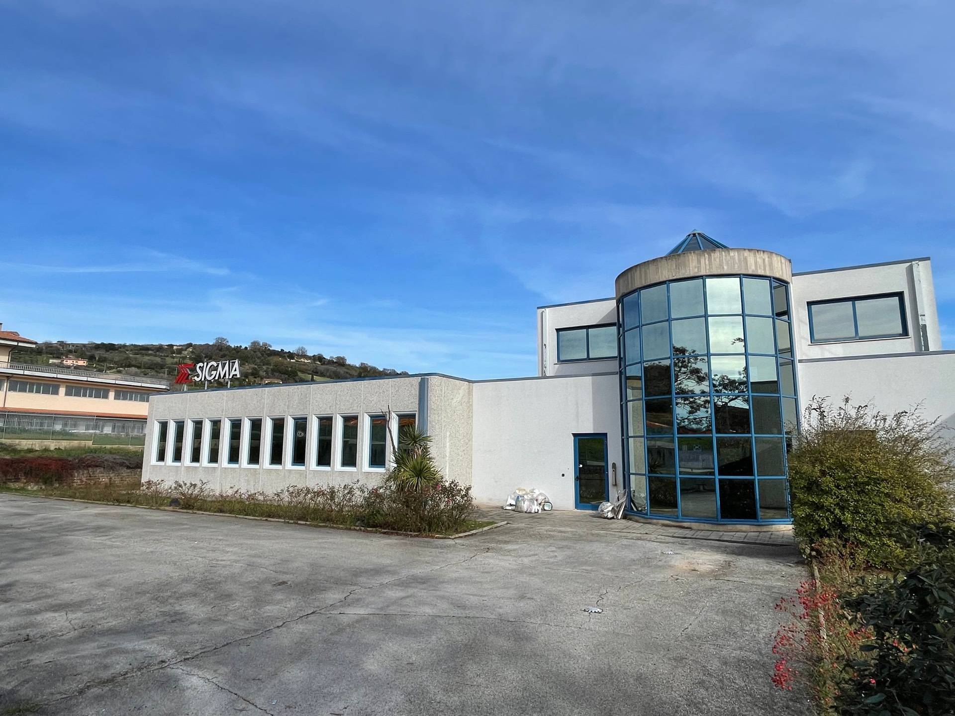 Capannone in vendita a Altidona