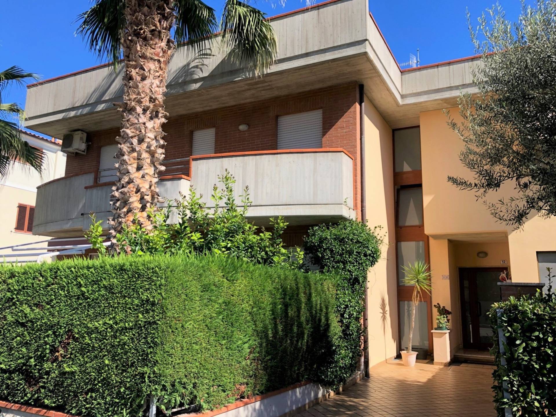 Deposito in vendita a San Benedetto del Tronto, zona S.Lucia