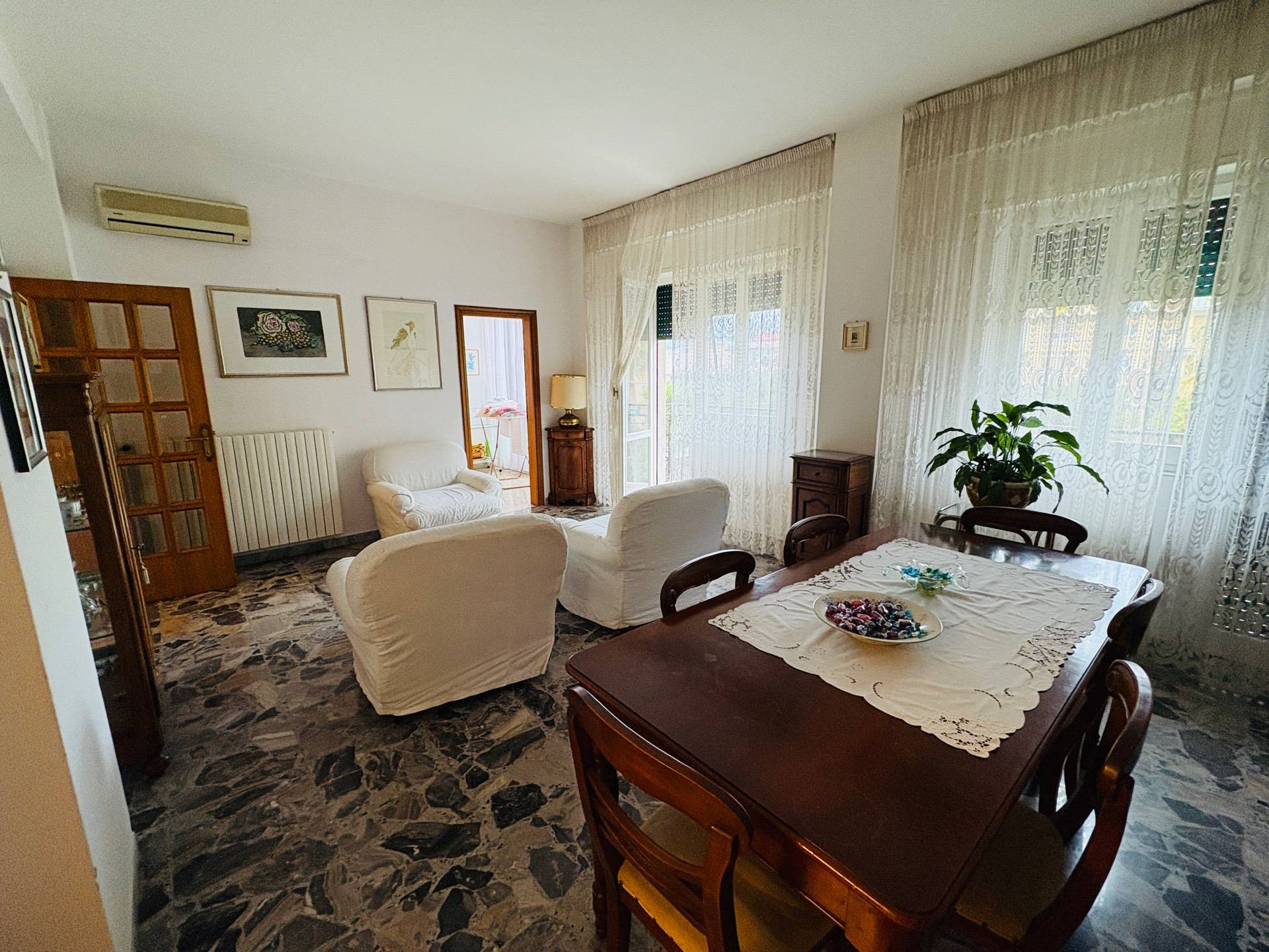 Appartamento in vendita a San Benedetto del Tronto, viale De Gasperi