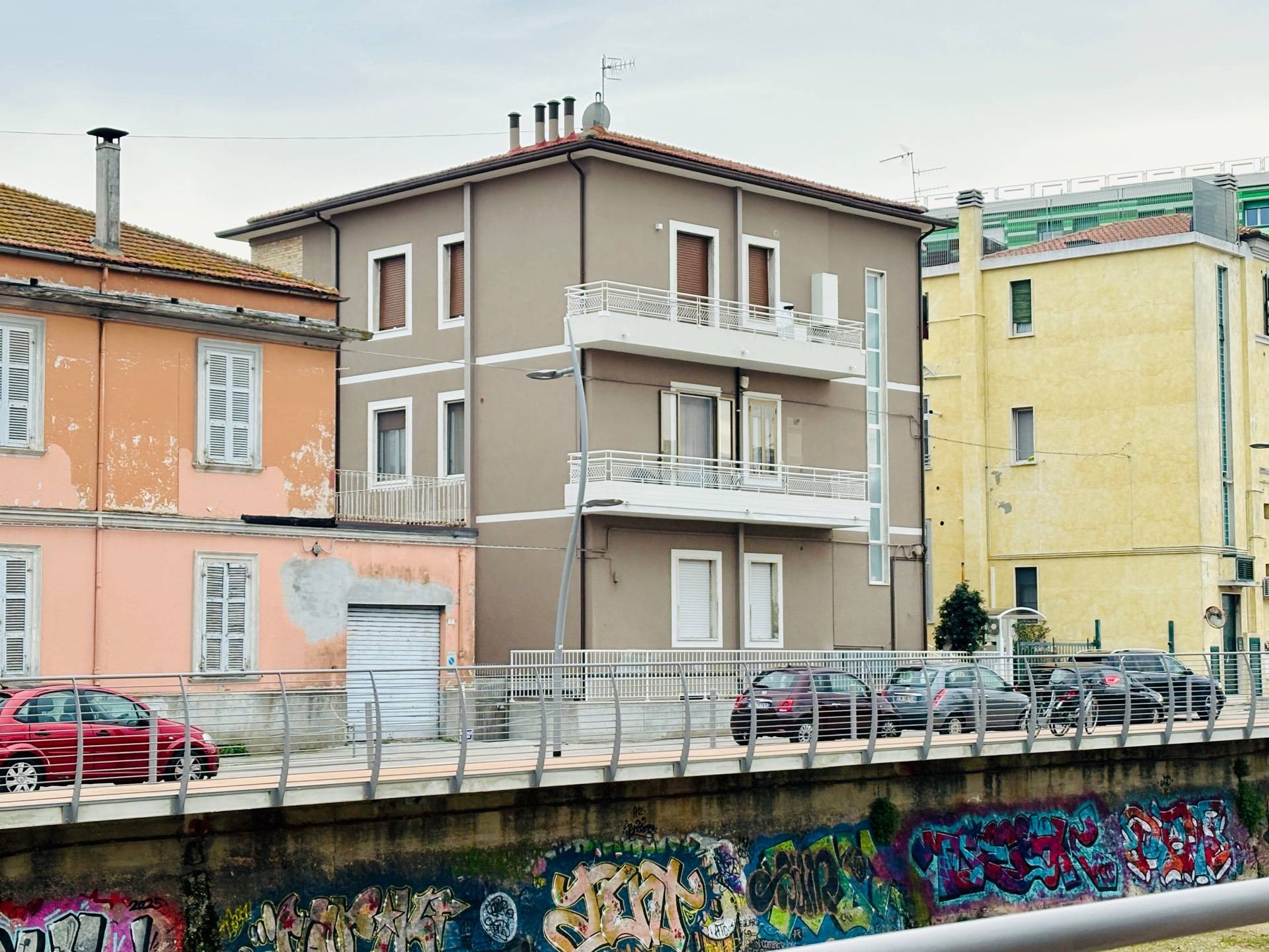 Magazzino in vendita a San Benedetto del Tronto, viale De Gasperi