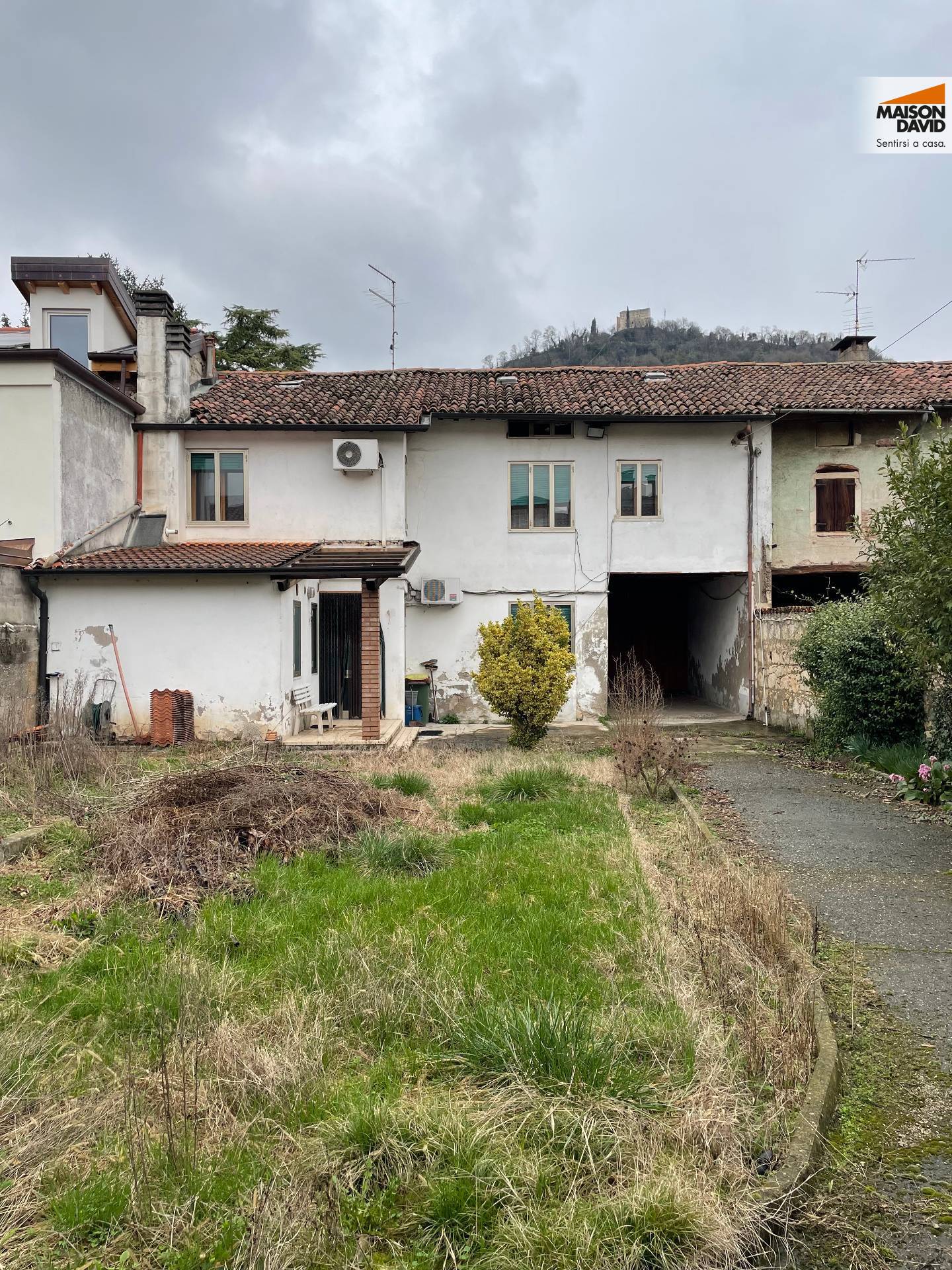 Casa indipendente da ristrutturare a Montecchio Maggiore