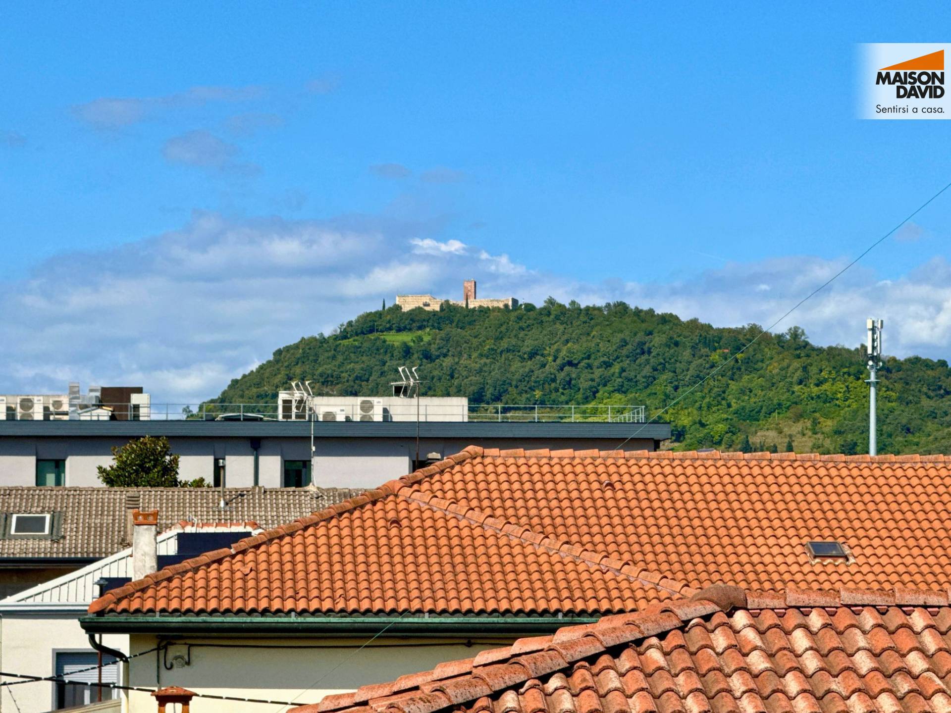 Tricamere in vendita a Montecchio Maggiore, Alte Ceccato