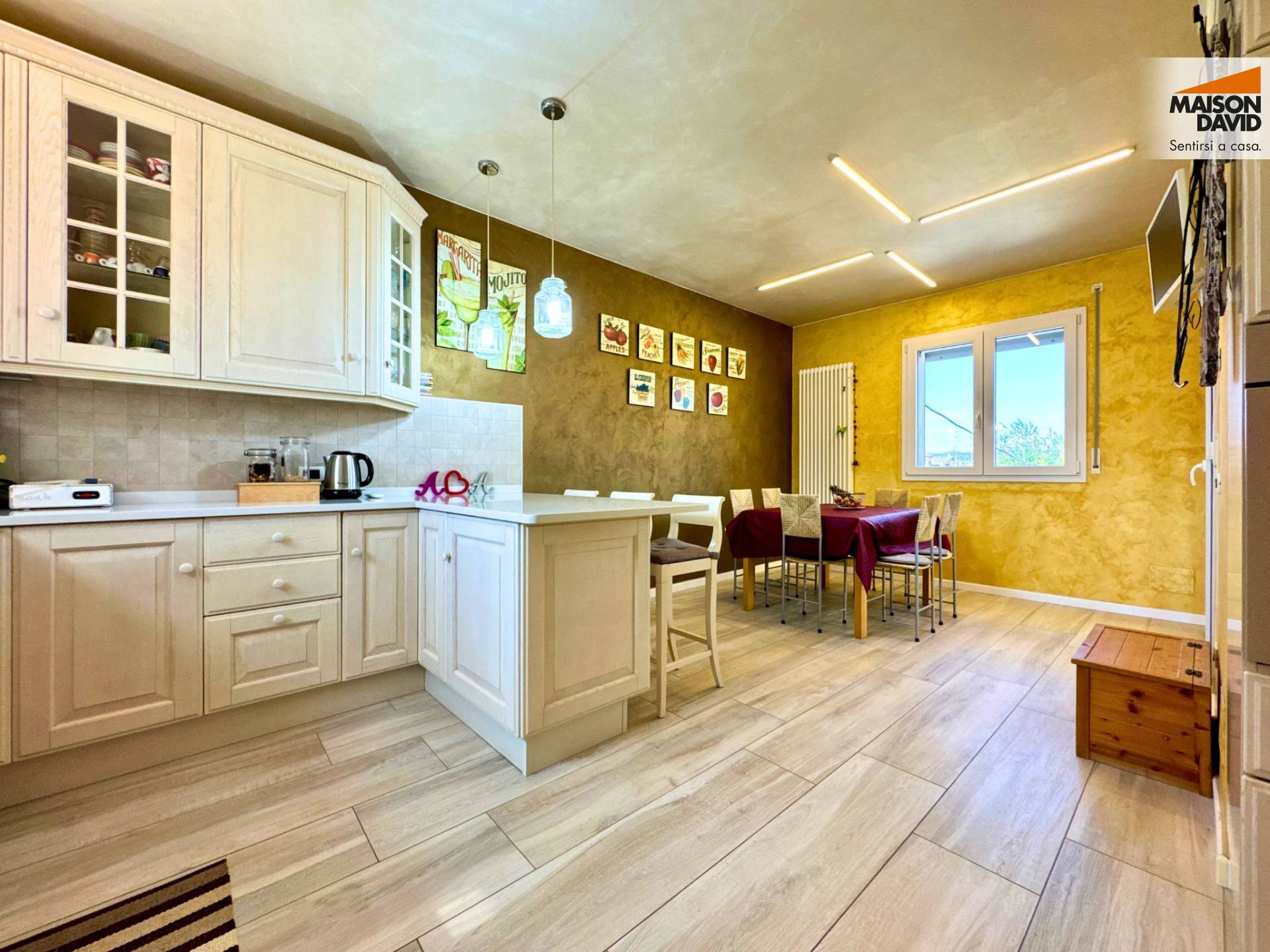 Tricamere in vendita a Montecchio Maggiore, Alte Ceccato