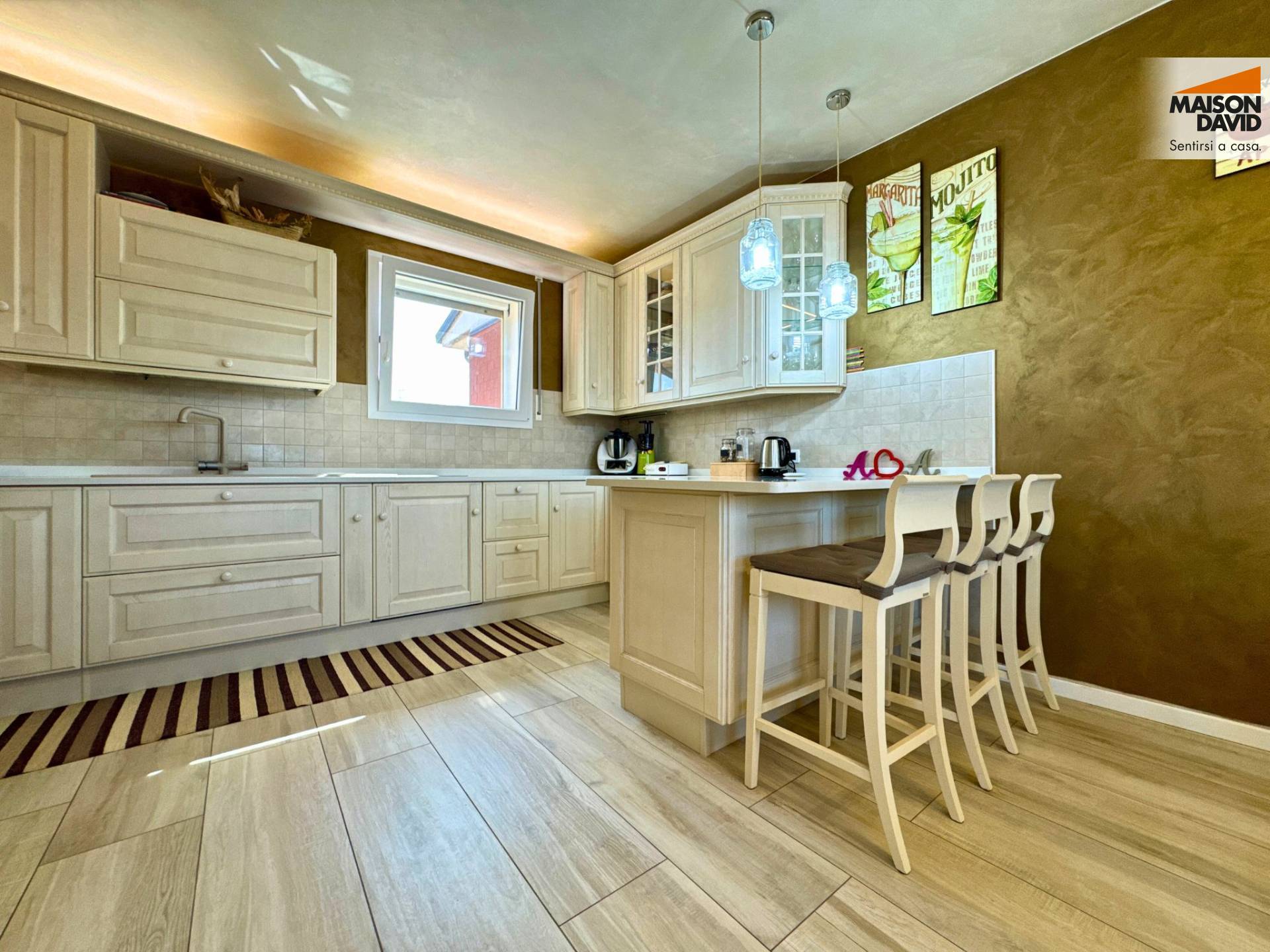 Tricamere in vendita a Montecchio Maggiore, Alte Ceccato