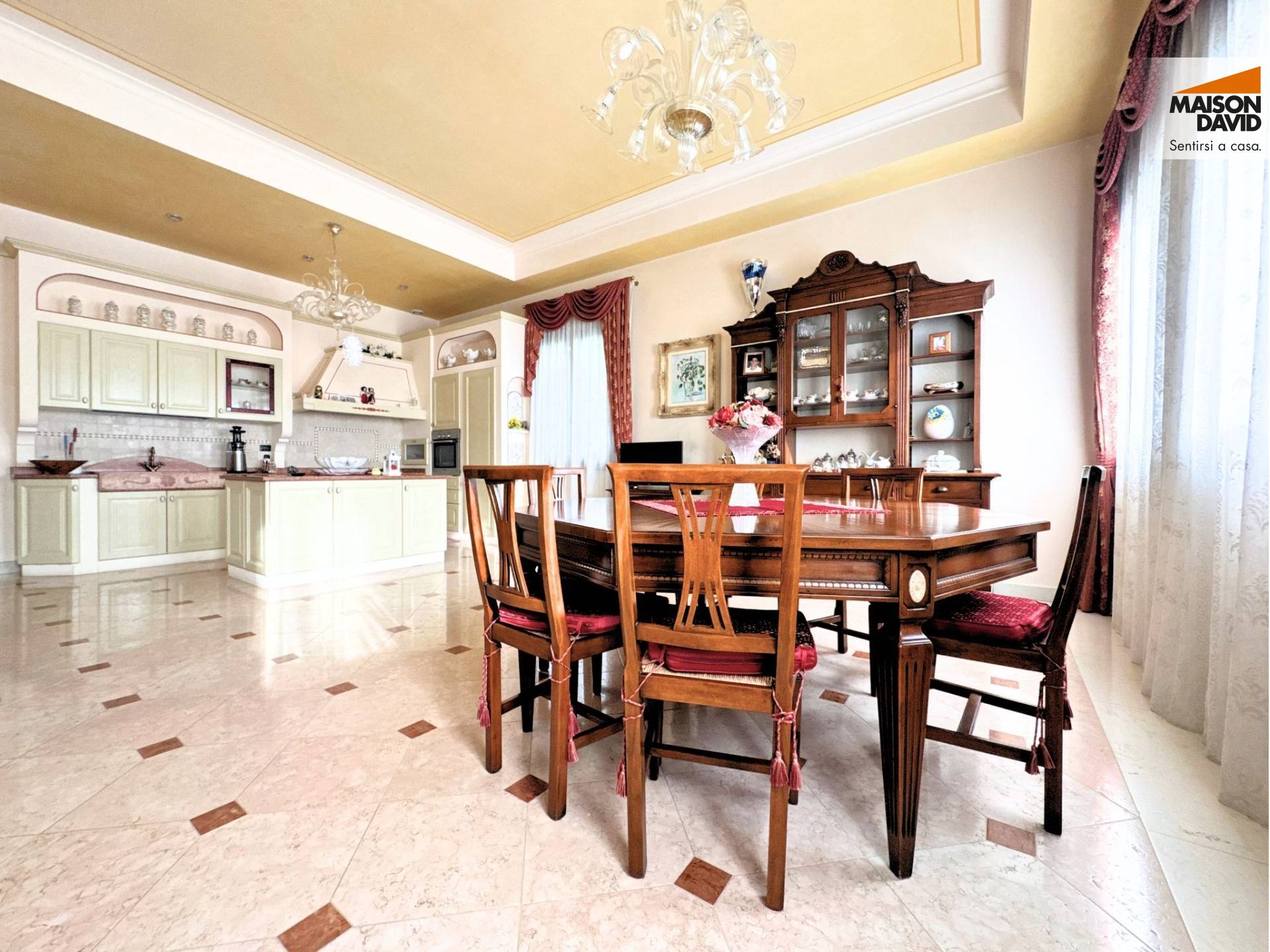 Villa in vendita a Colceresa