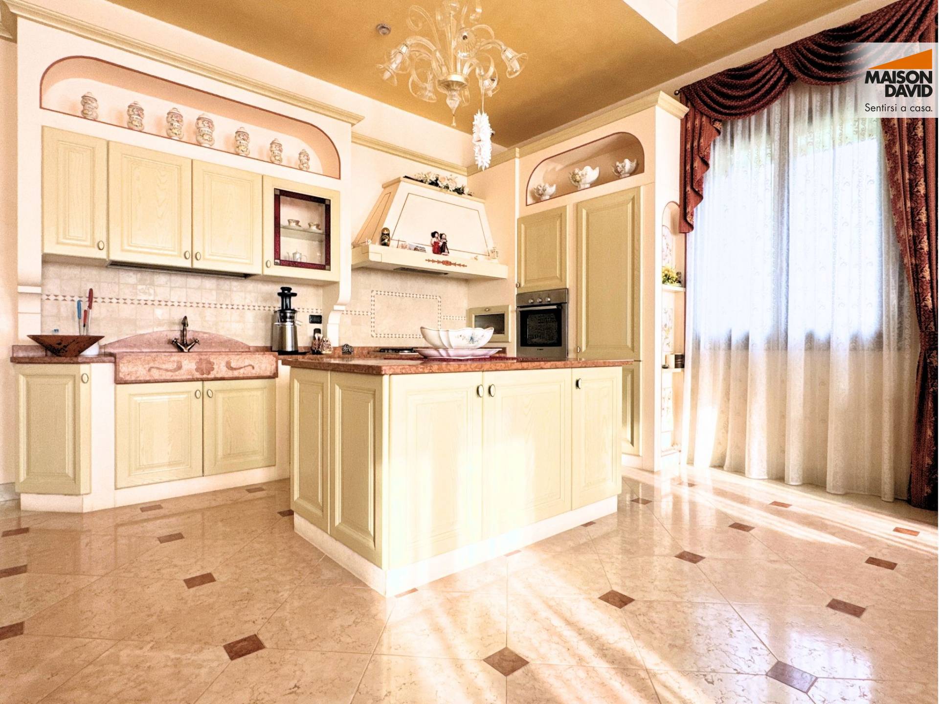 Villa in vendita a Colceresa