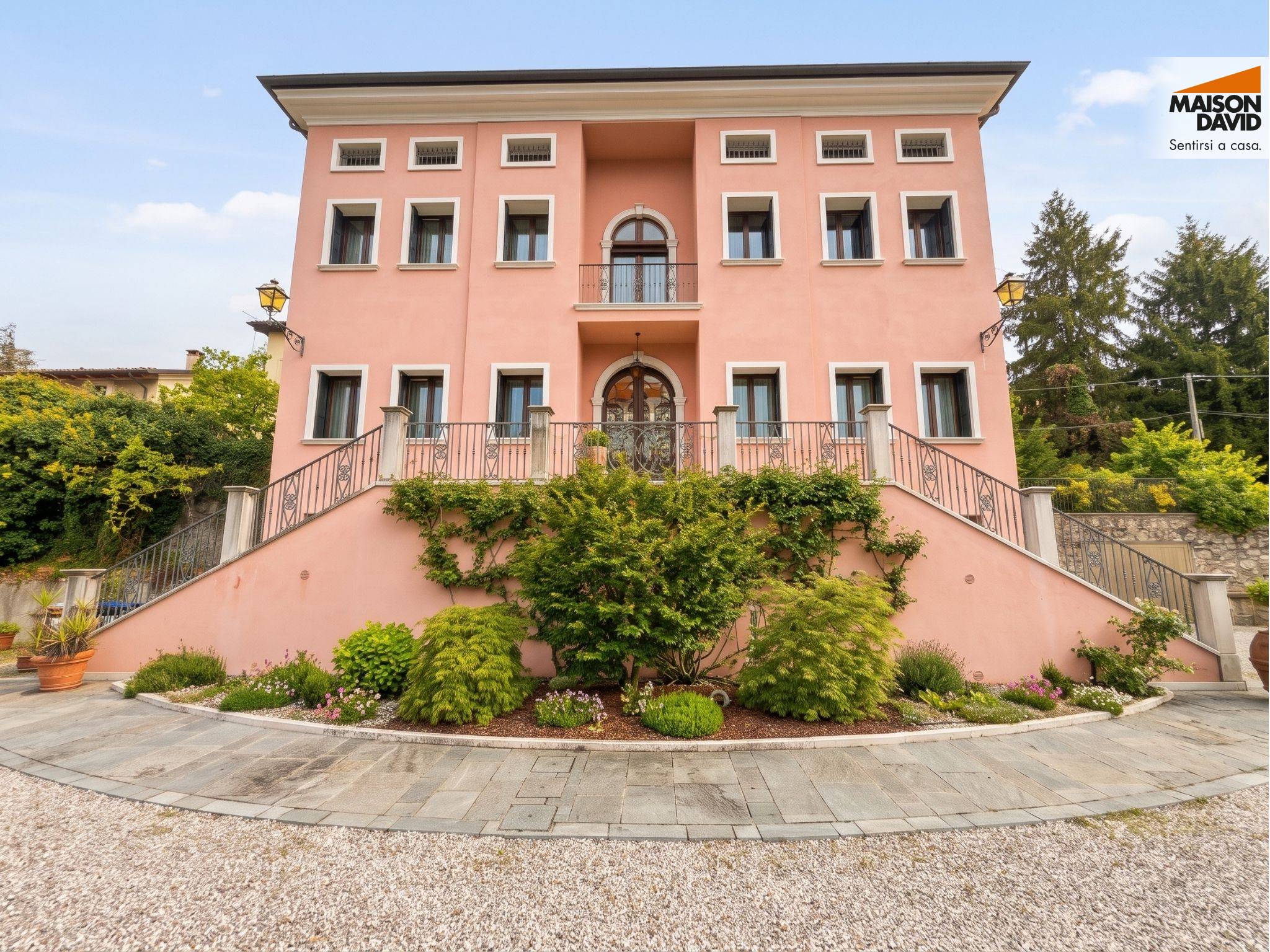 Villa in vendita a Colceresa