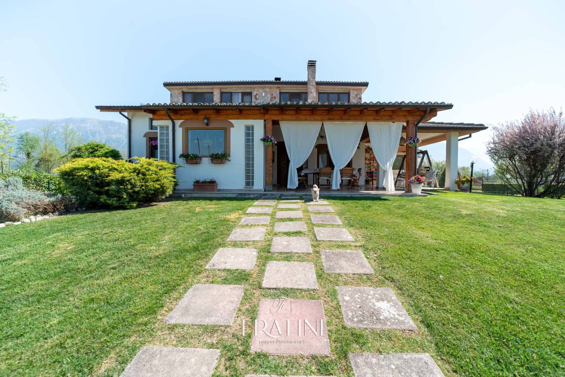 Villa con box doppio a Pratola Peligna