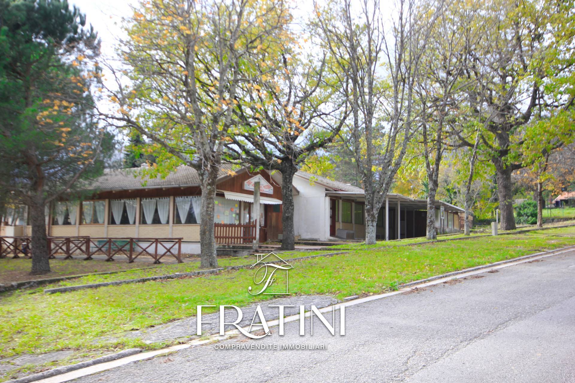 Locale commerciale in vendita a Montefortino