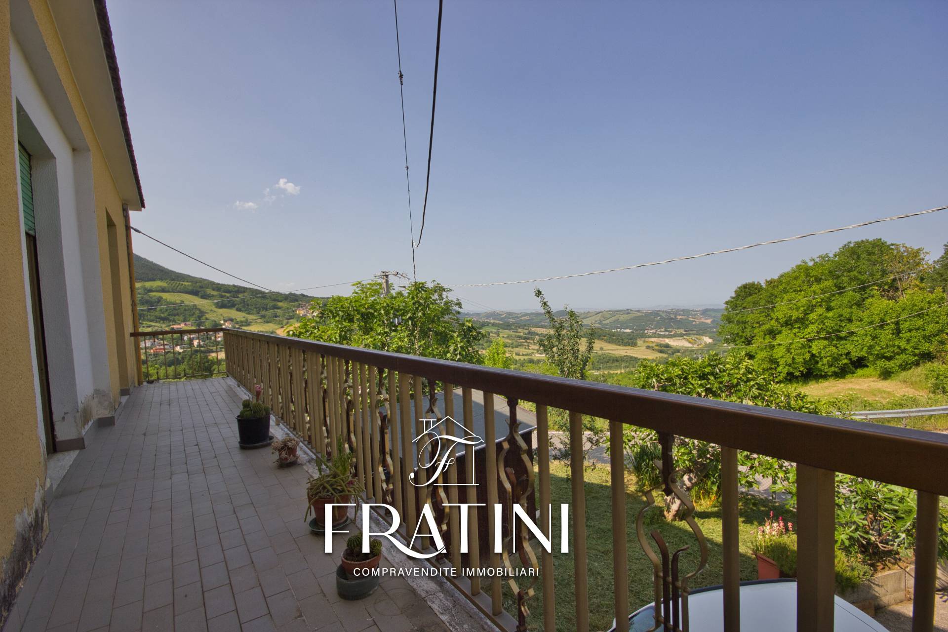 Casa Cielo Terra in vendita a Campli, Roiano