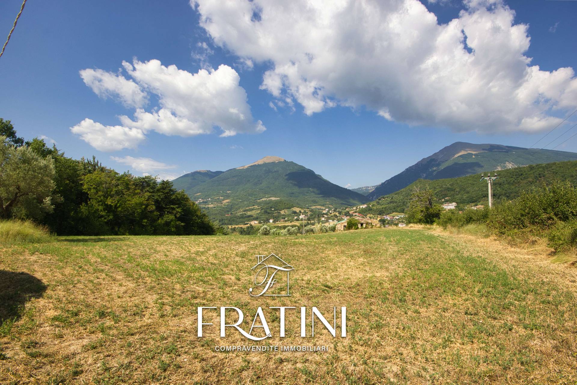 Casolare e Terreno in vendita a Civitella del Tronto, Rocche