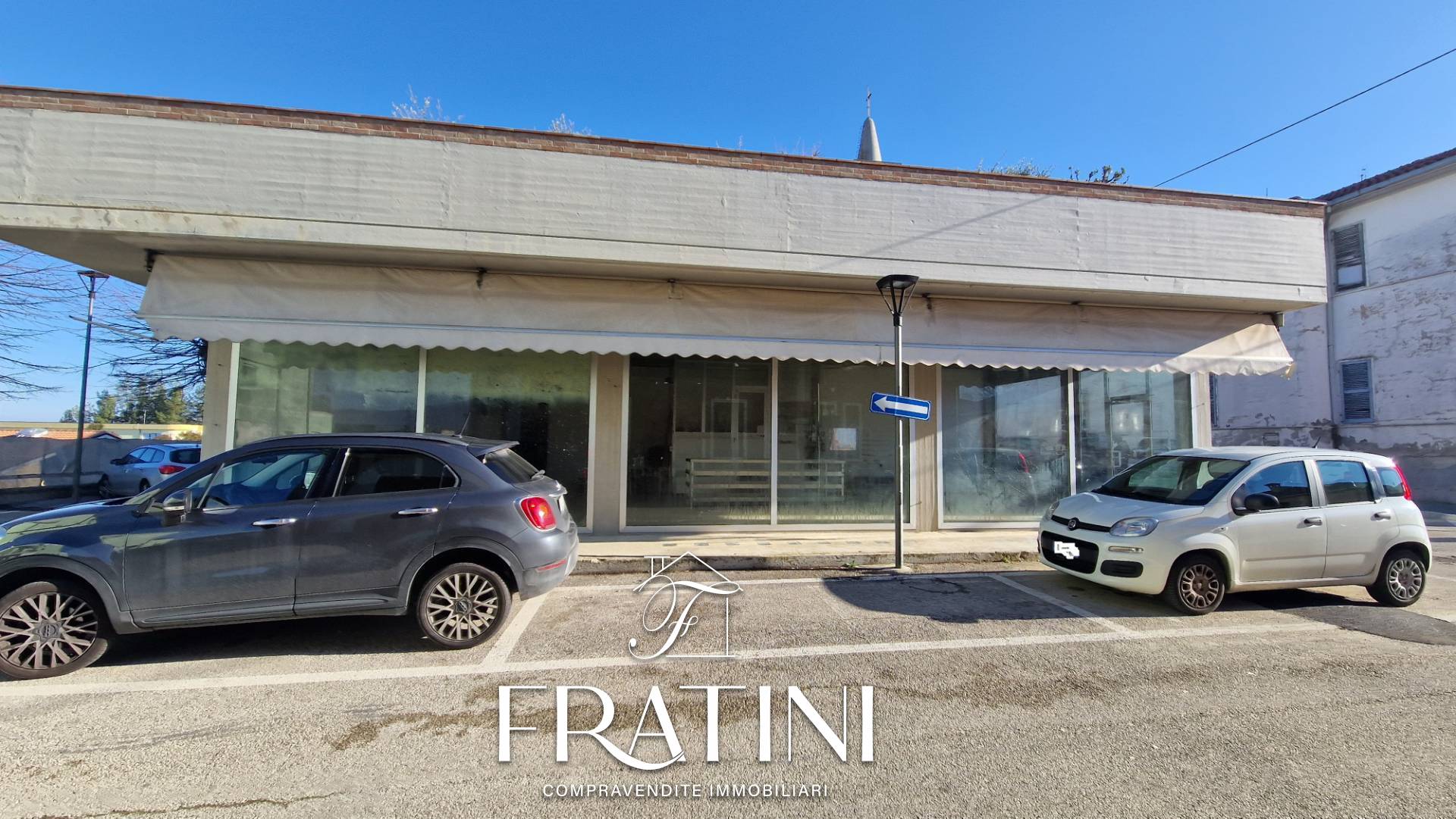 Locale commerciale in vendita a Ancarano